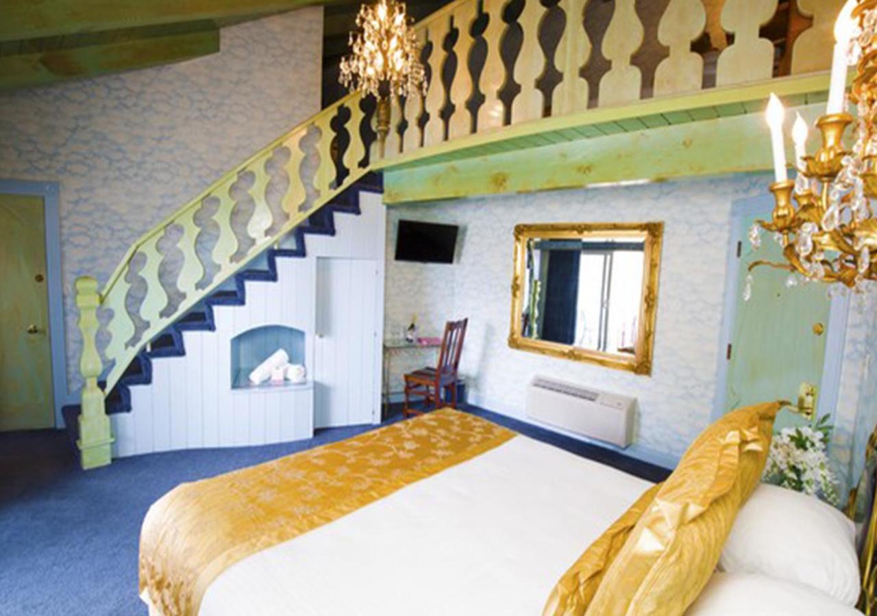 Sky Room