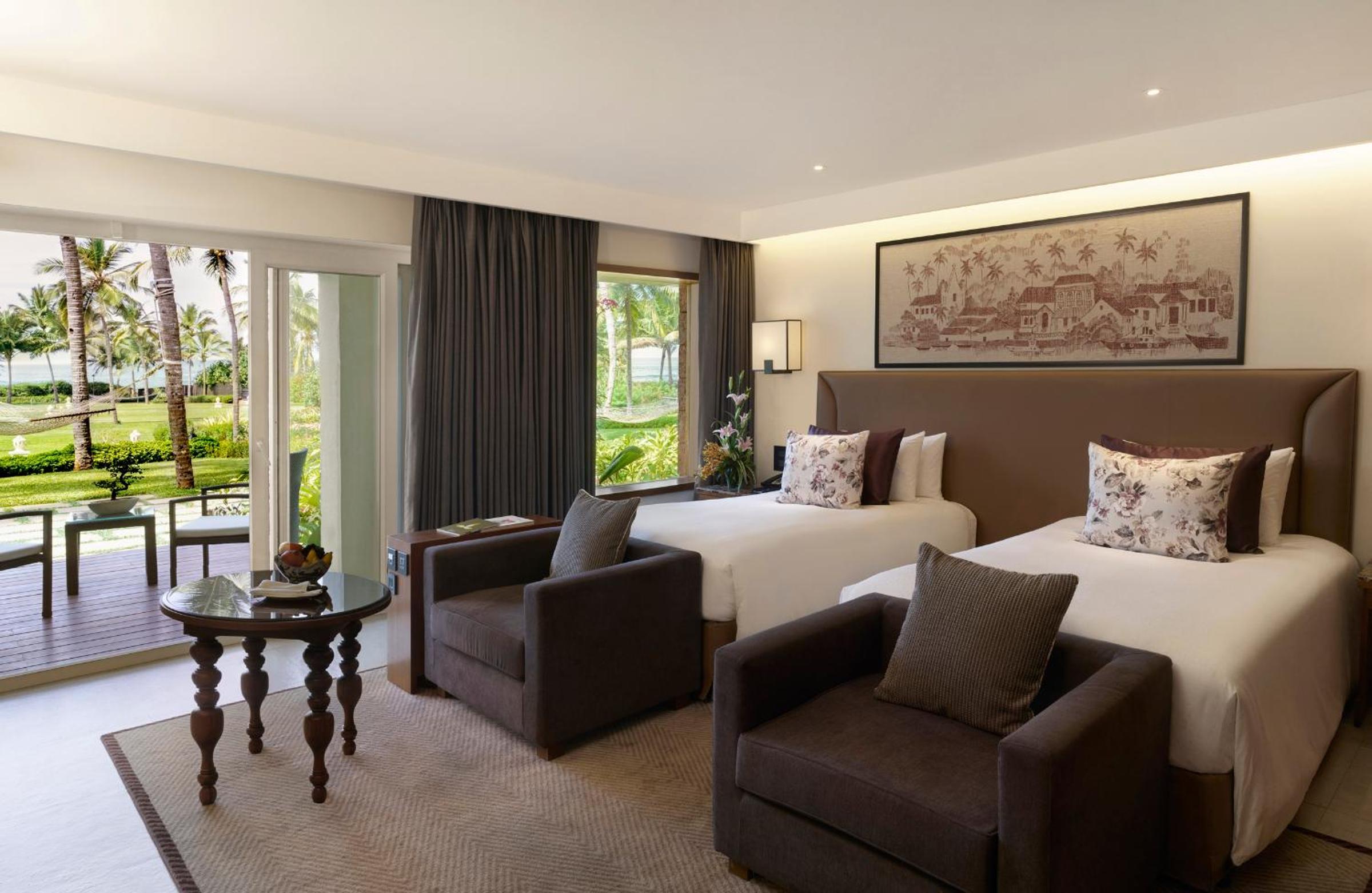 Deluxe Room Sea View Twin Bed - Photo 1