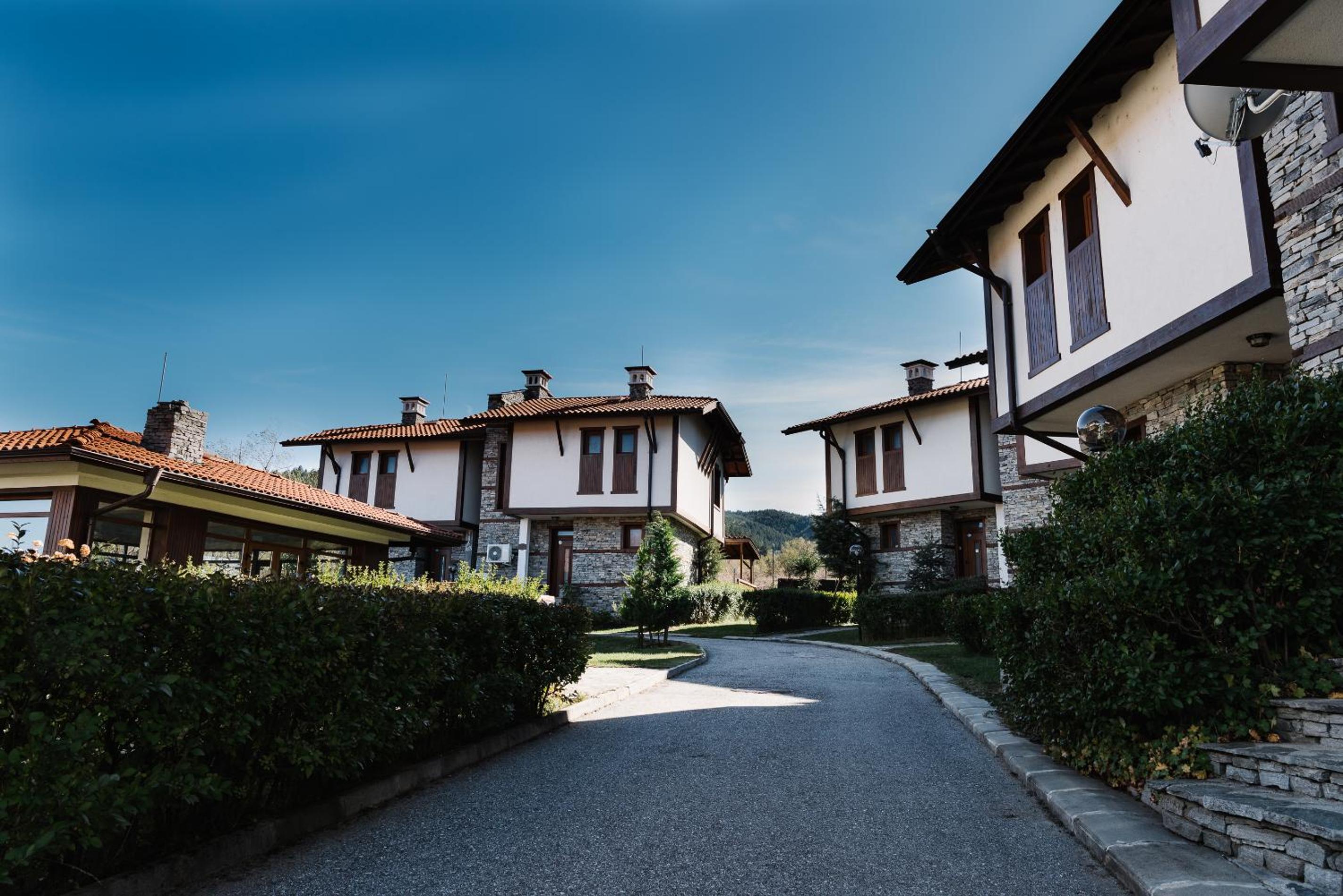 Villa photo 1