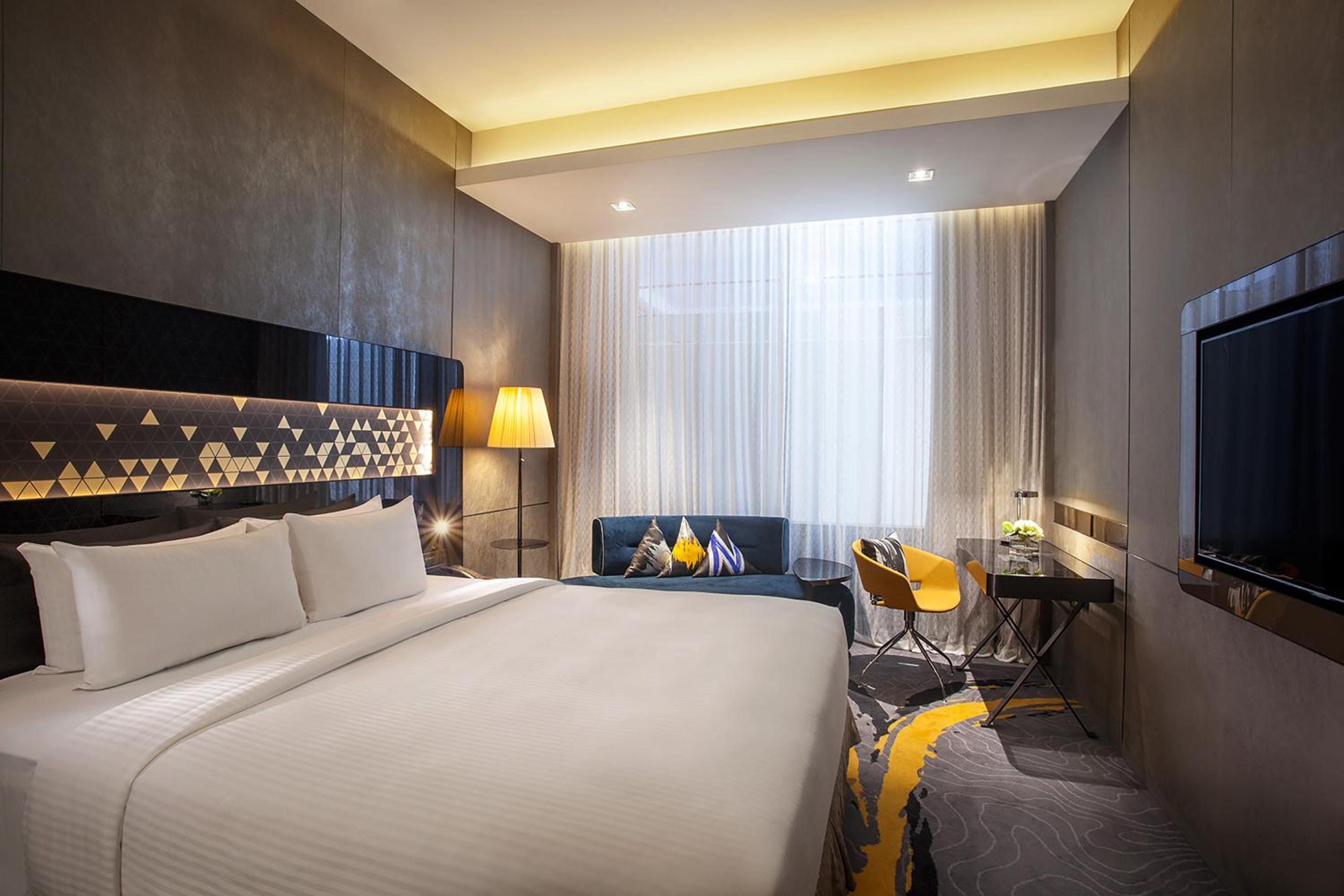 Premier Double Room, Lounge Access, Higher Floor, Free Mini-bar photo 3
