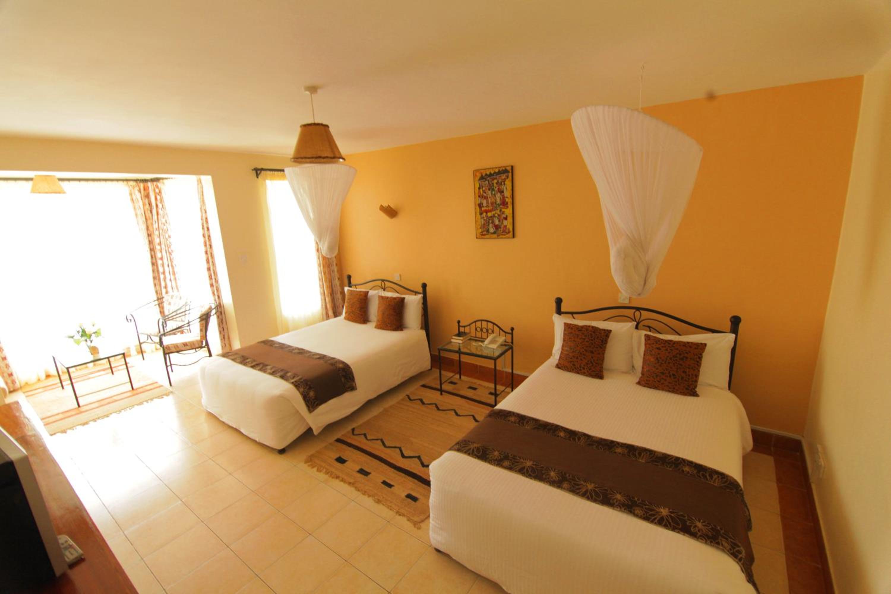 Deluxe Twin Room - Photo 9