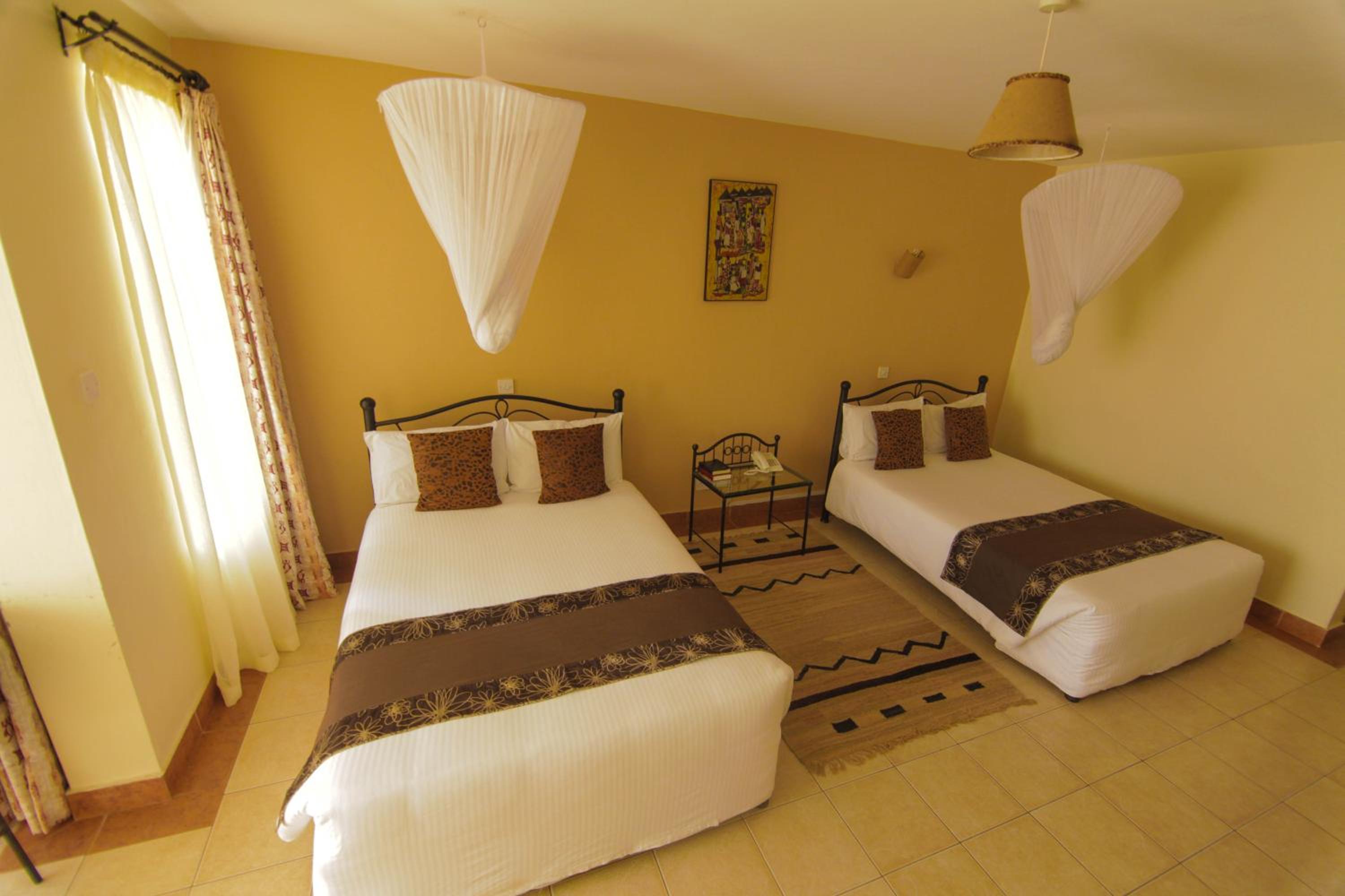 Deluxe Twin Room - Photo 14