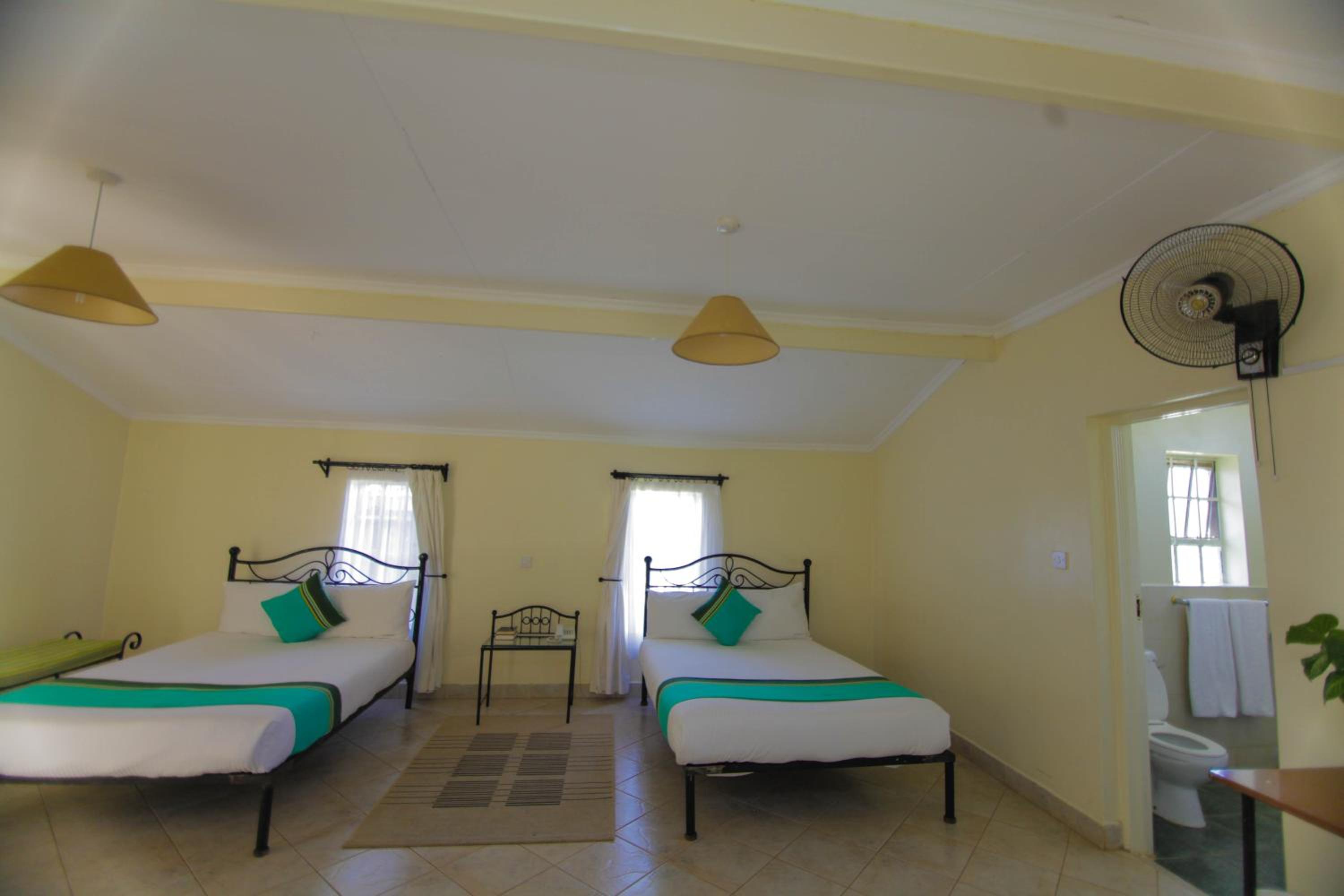 Deluxe Family Room - Photo 3