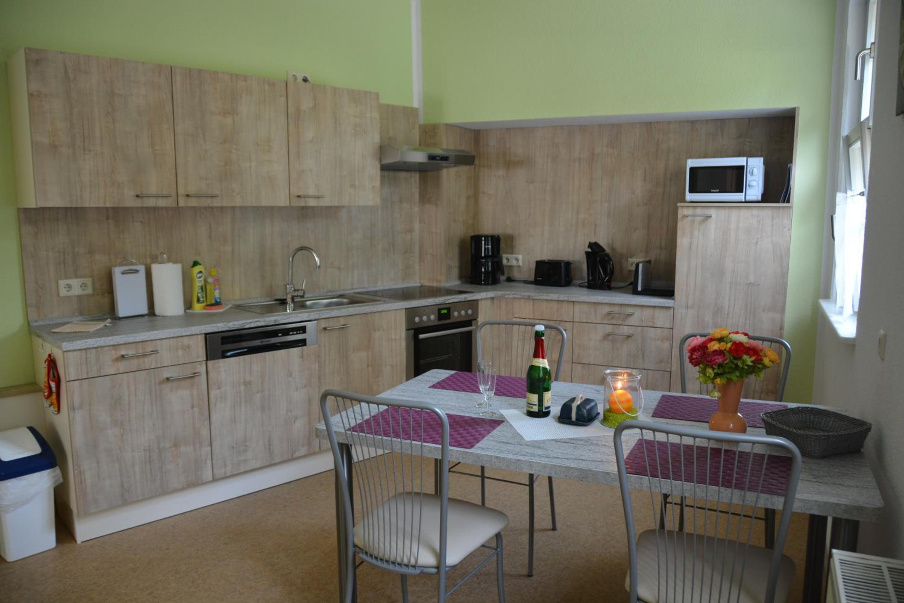 Apartment photo 2