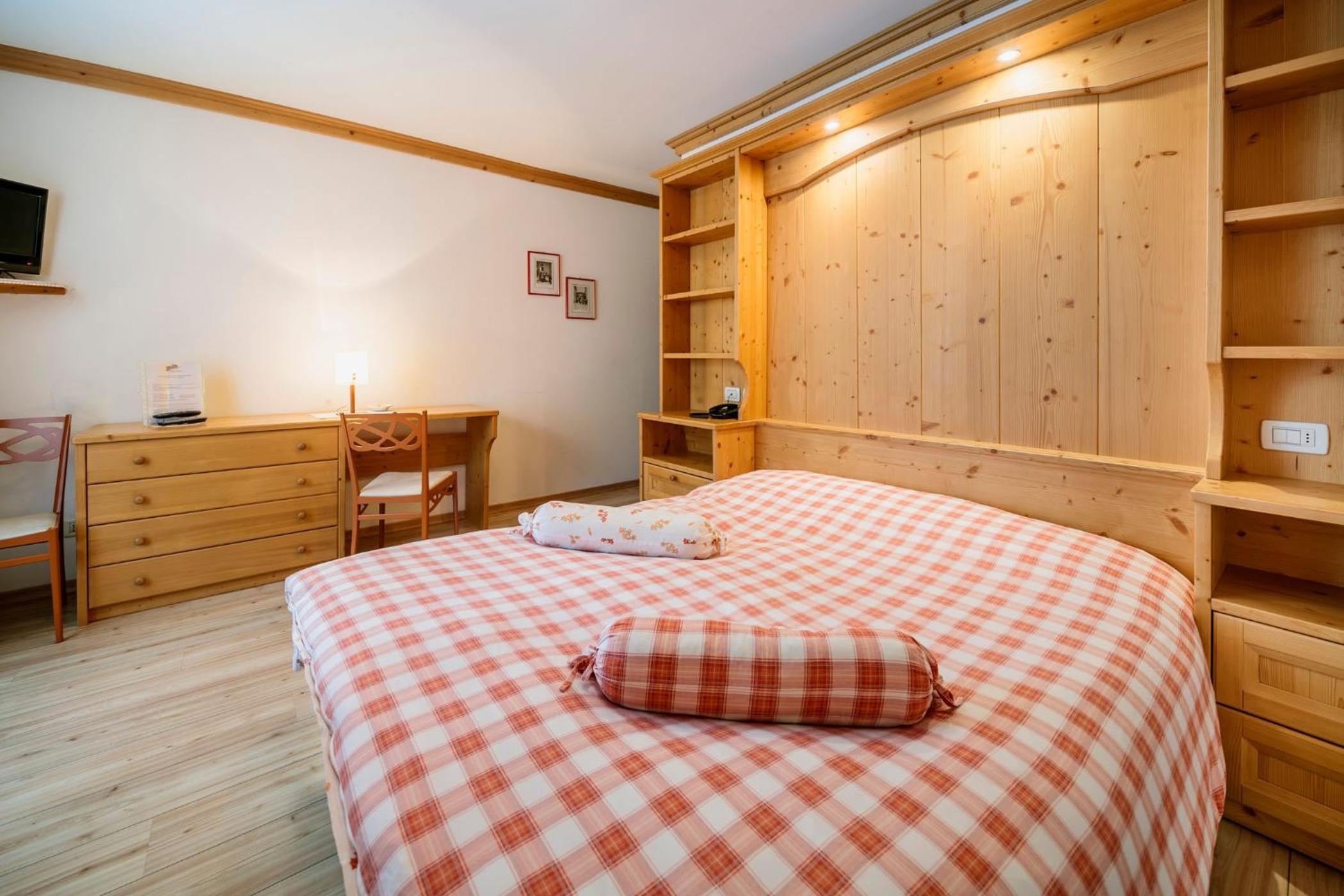 Double or Twin Room photo 2