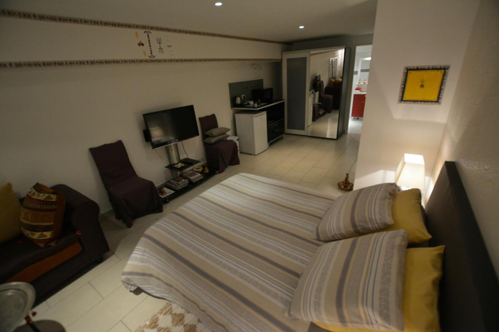Double Room - Disability Access photo 2
