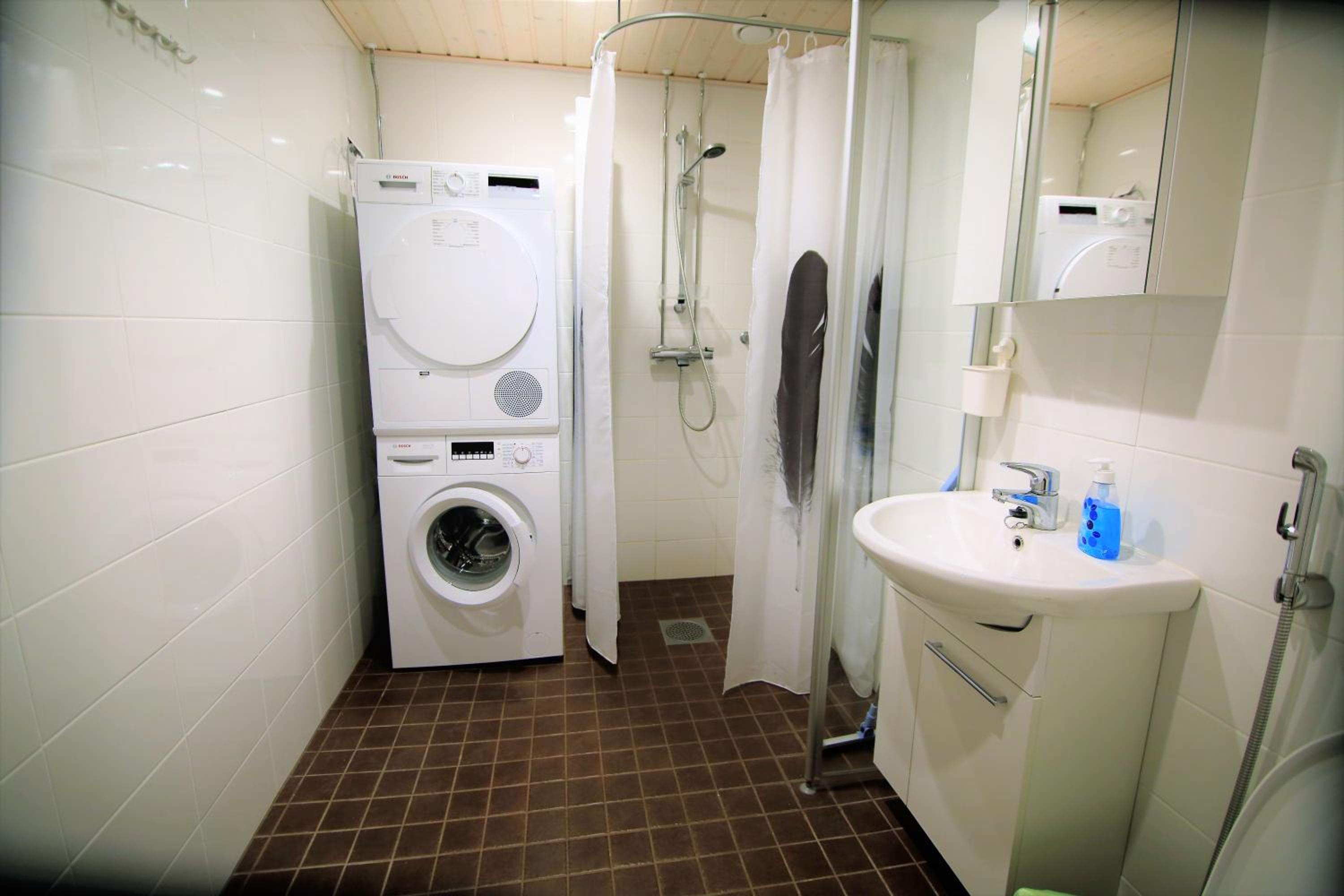 Two-Bedroom Apartment - Photo 6