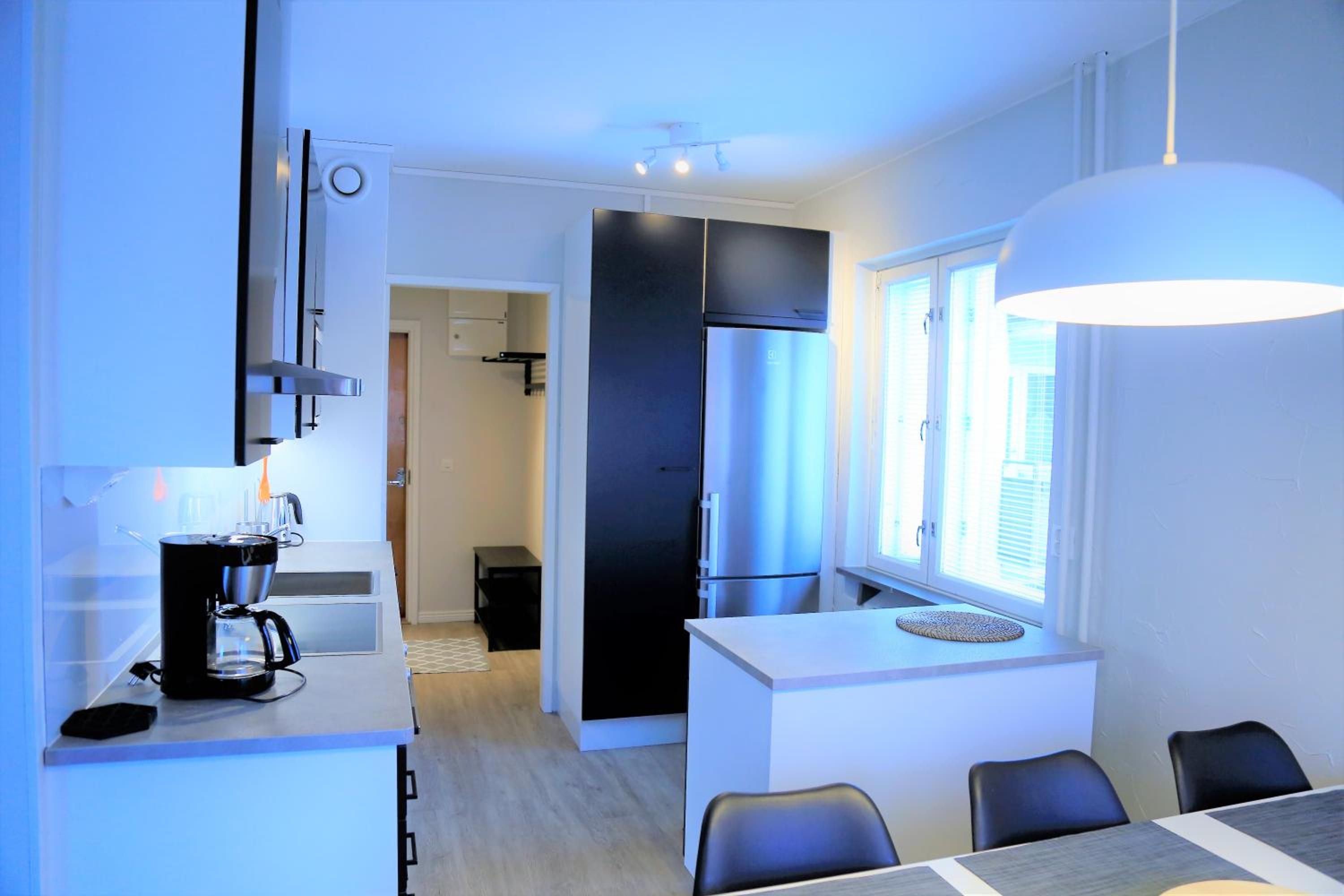 Two-Bedroom Apartment - Photo 8