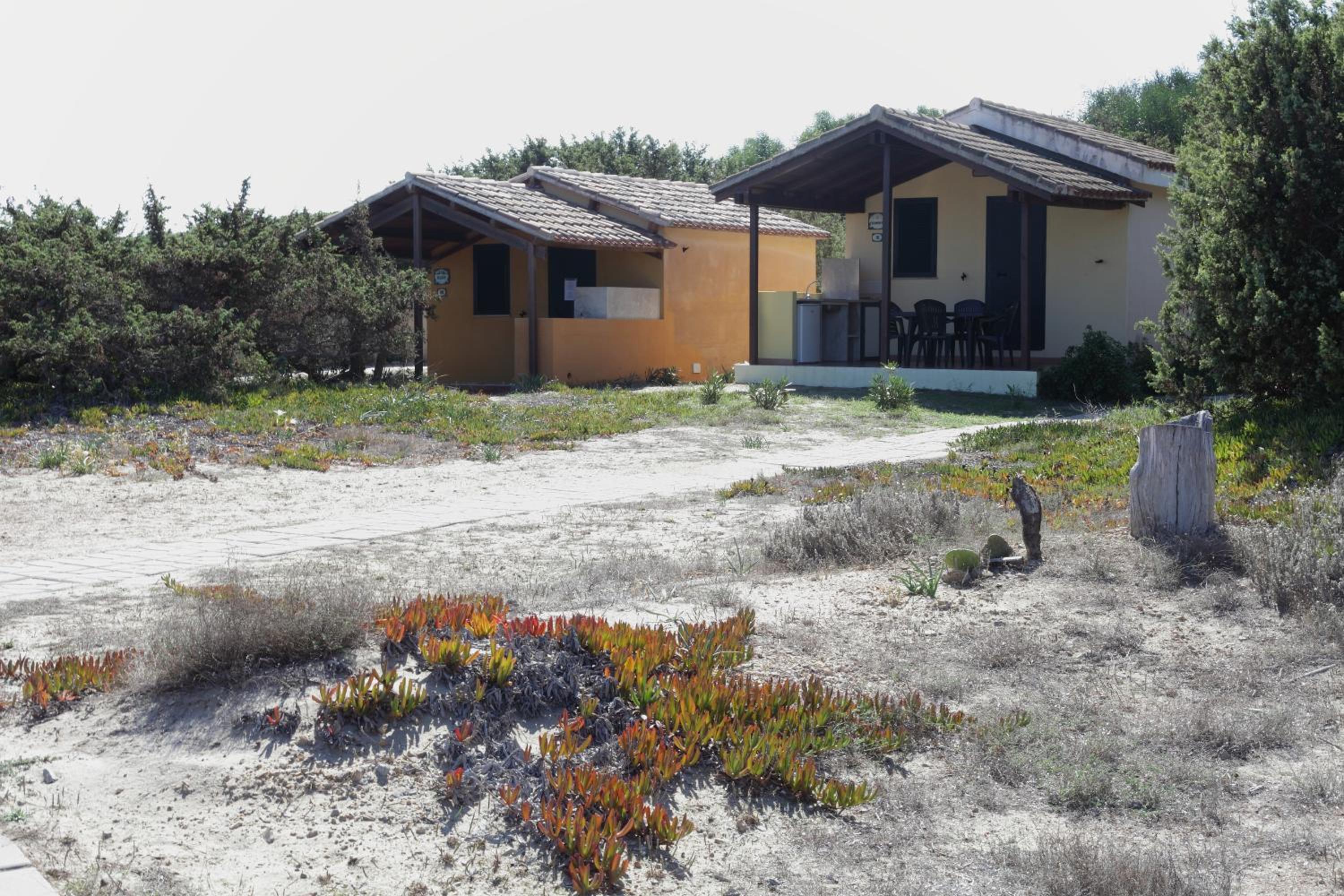 One-Bedroom Bungalow (4 Adults) photo 2