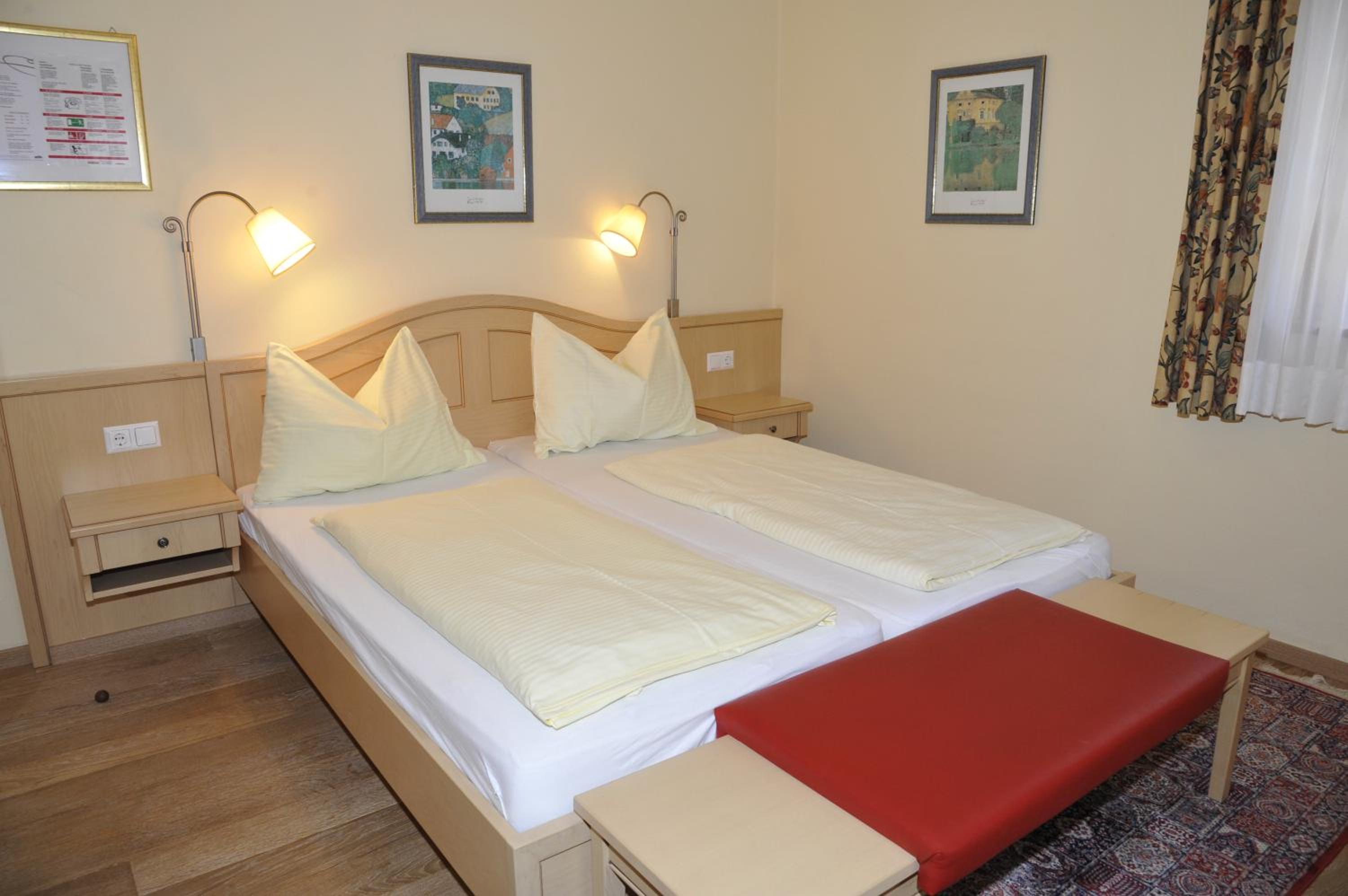 Double Room - Photo 9