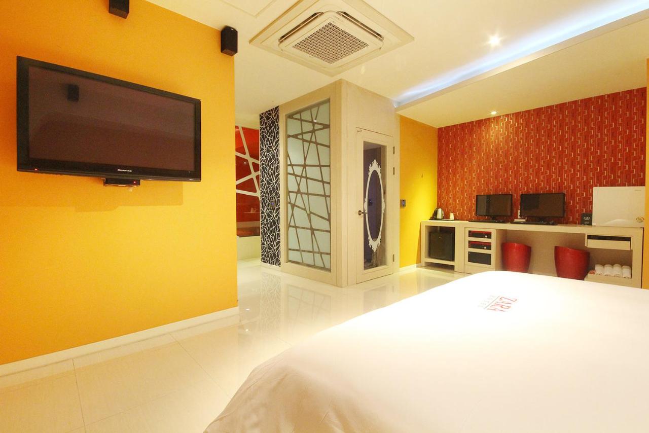 Deluxe Double Room photo 2
