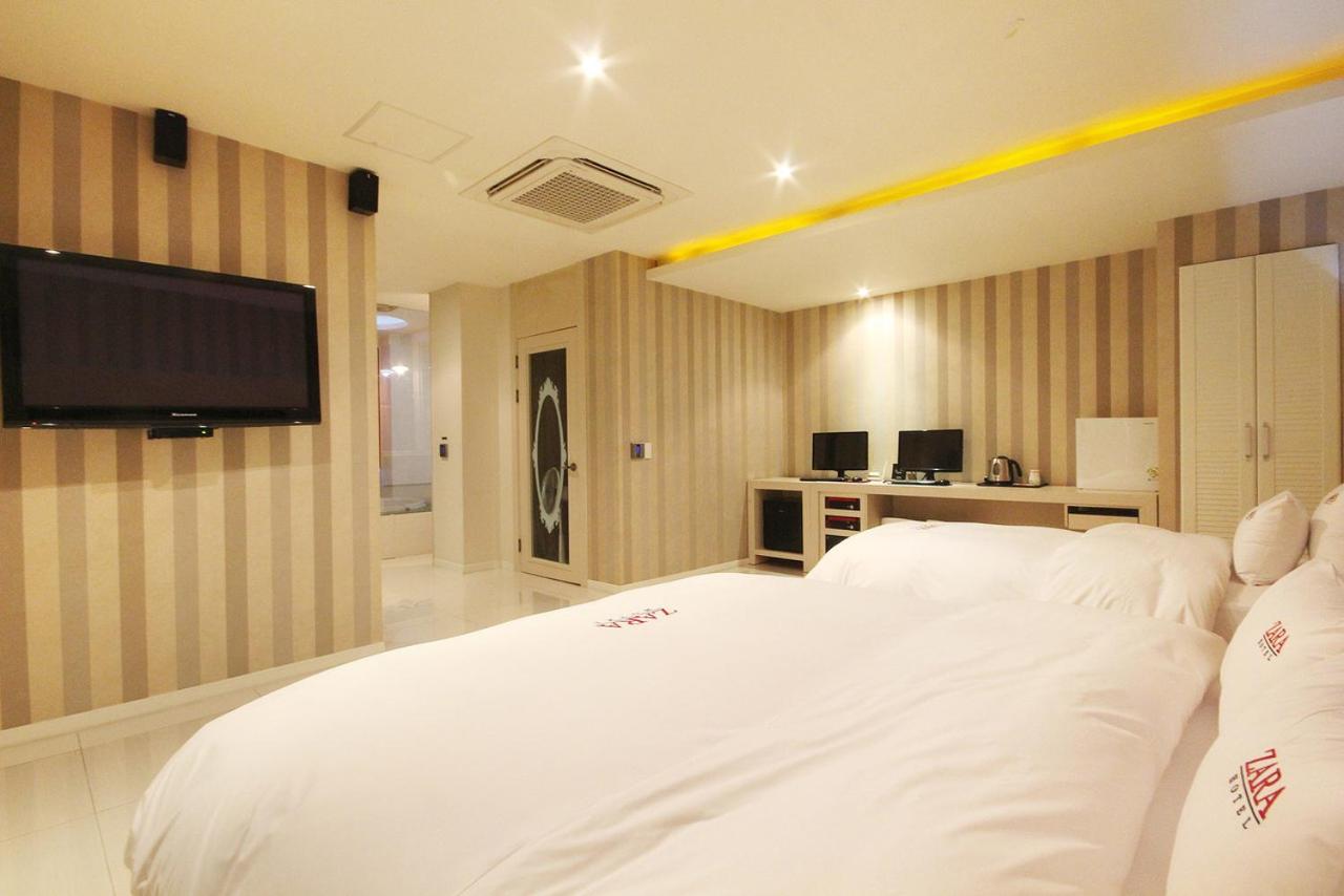 Deluxe Twin Room photo 1