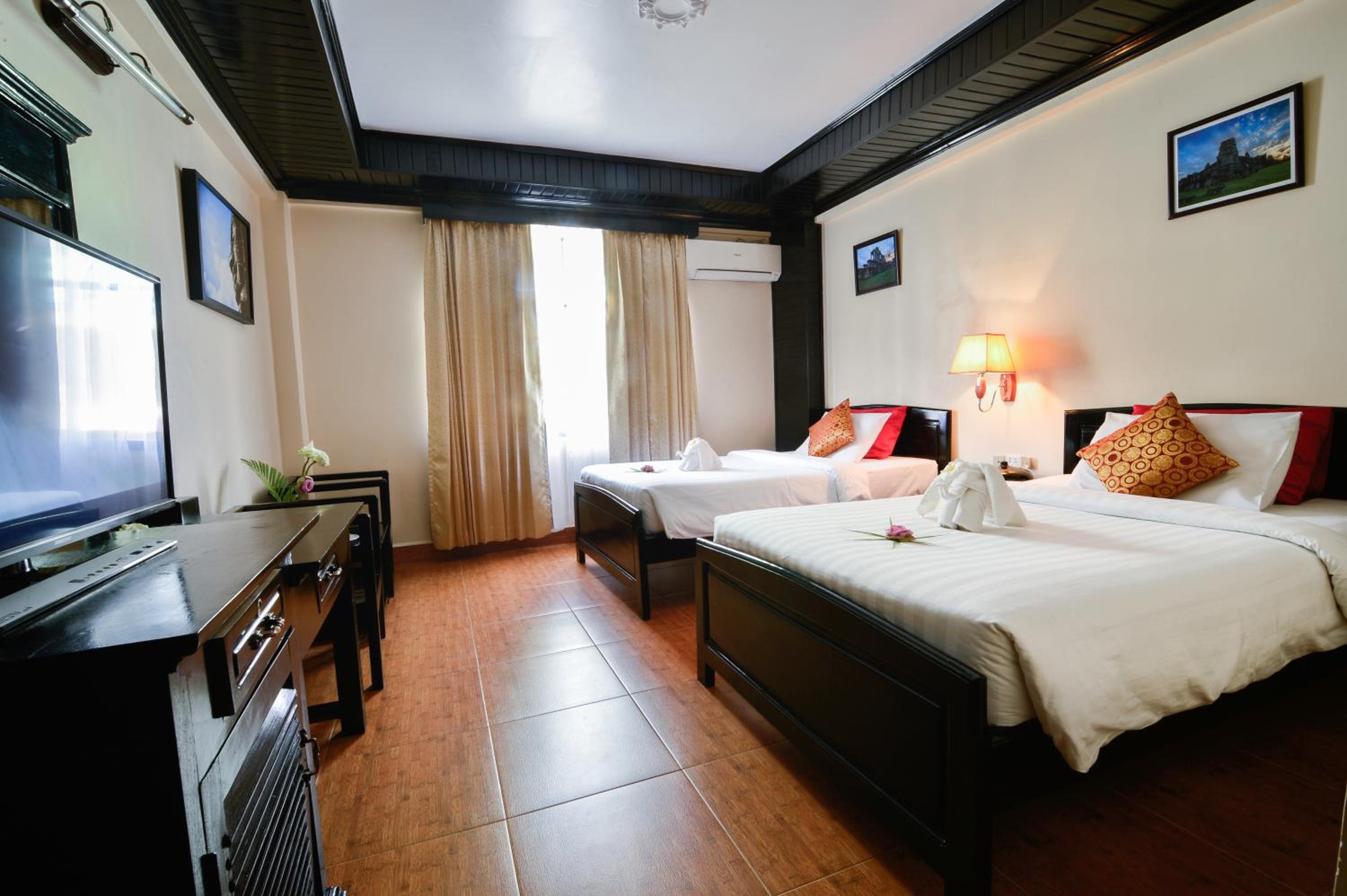 Standard Twin Room - Photo 2