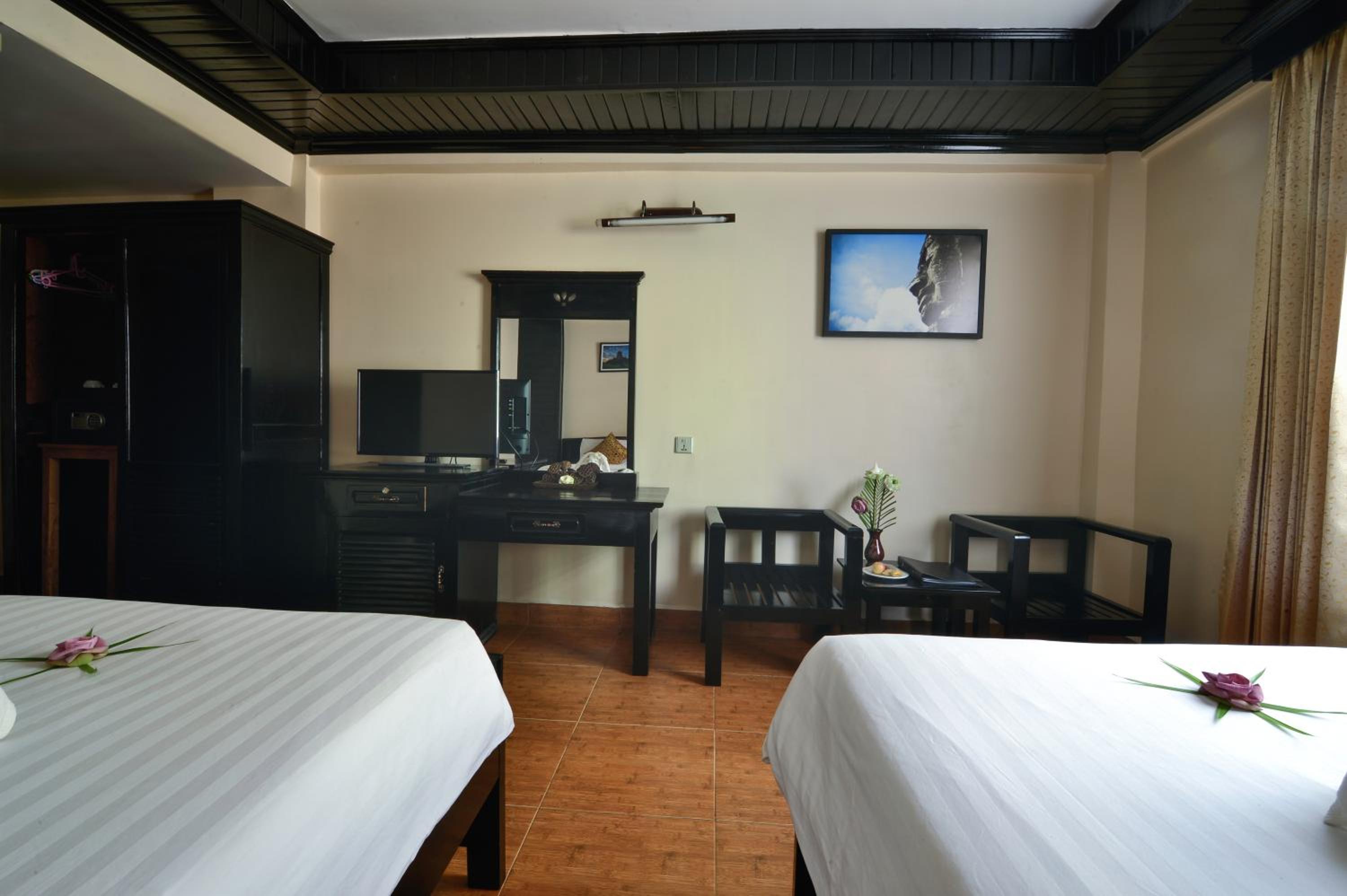 Standard Twin Room - Photo 3