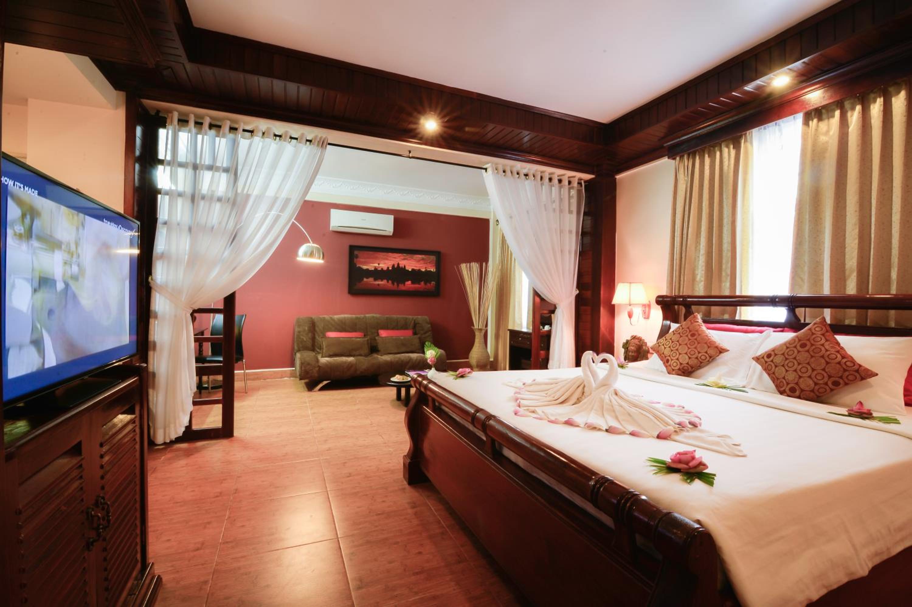 Suite - Photo 5