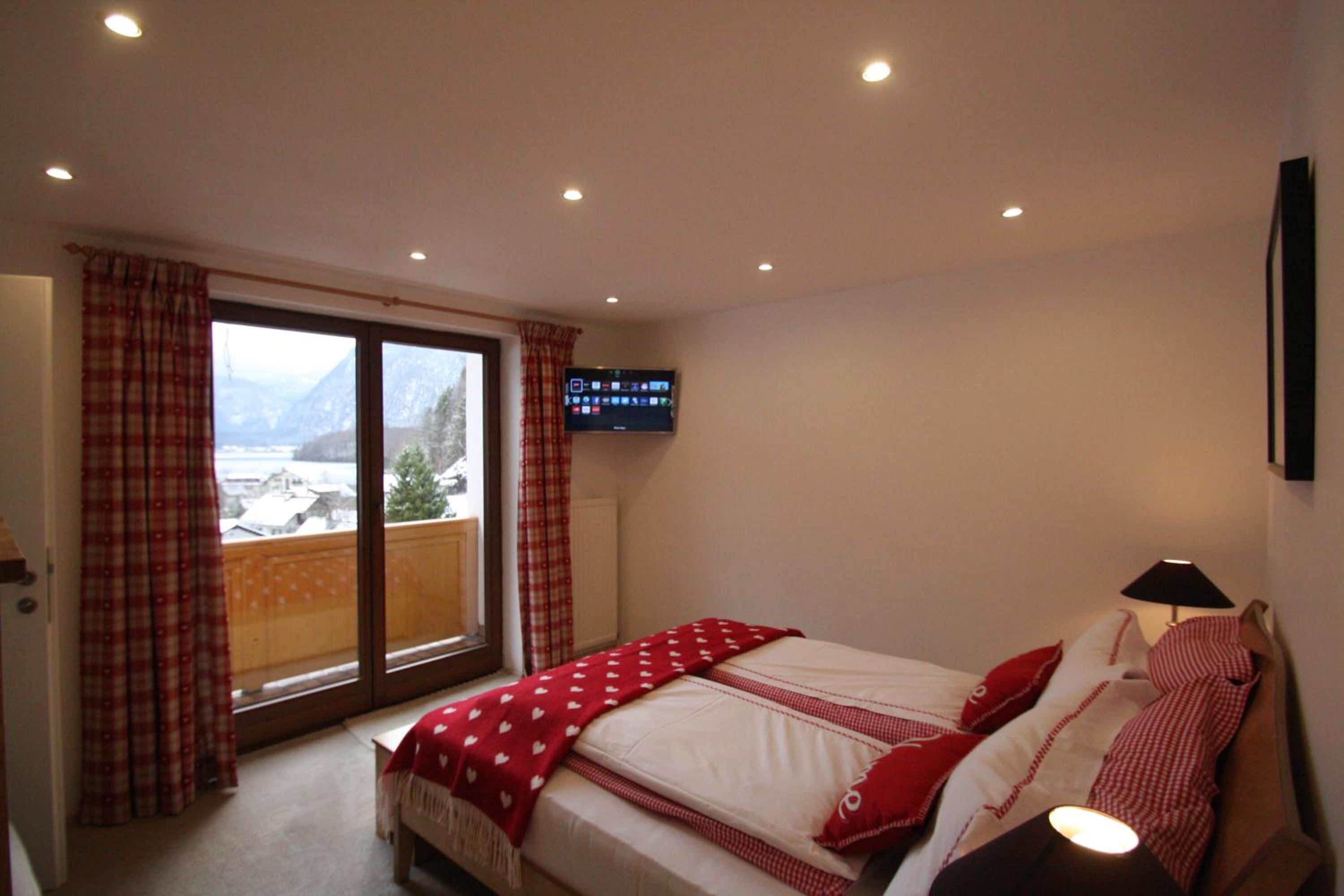 Double Room with Balcony and Lake View photo 1