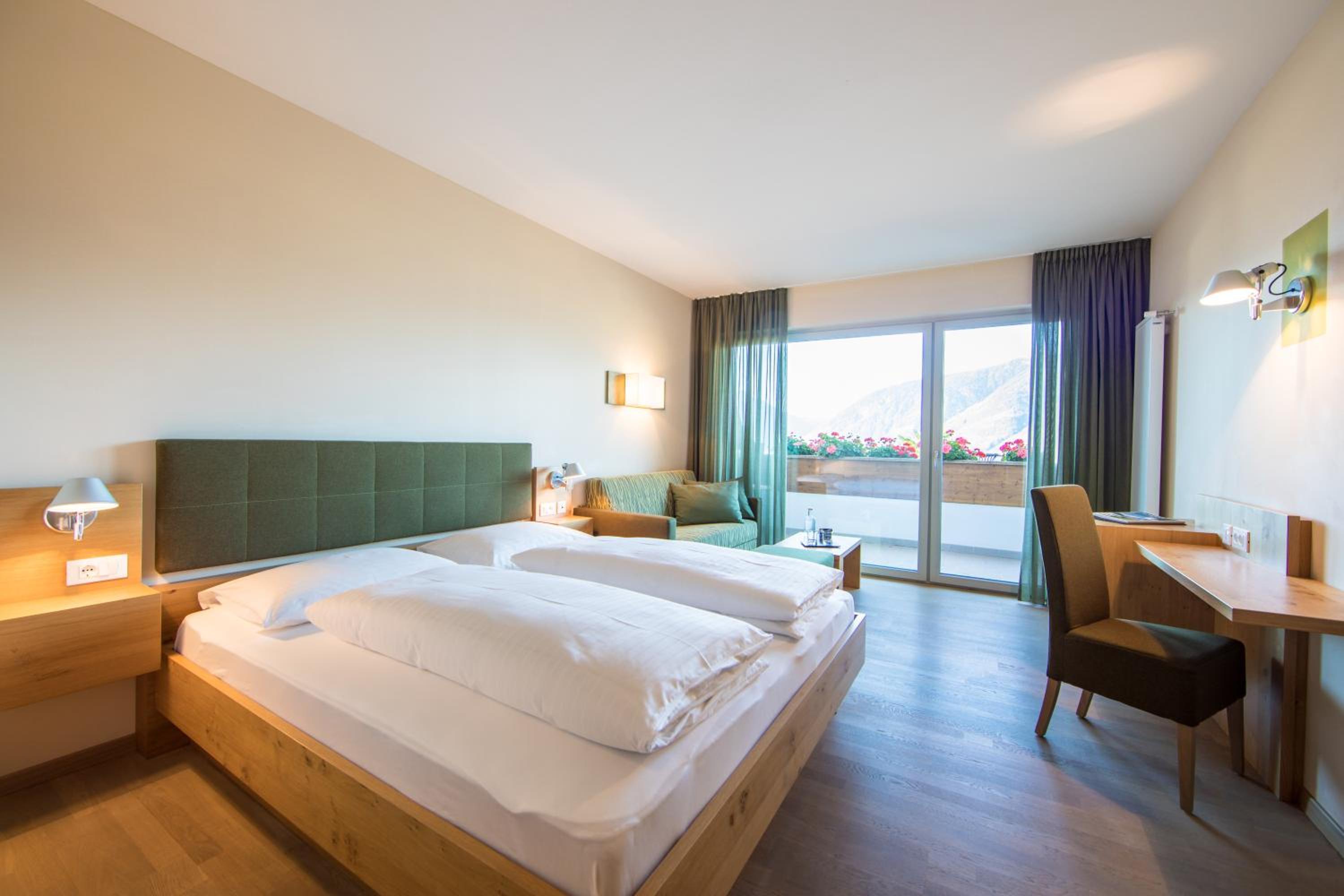 Comfort Double Room with Balcony - Photo 1