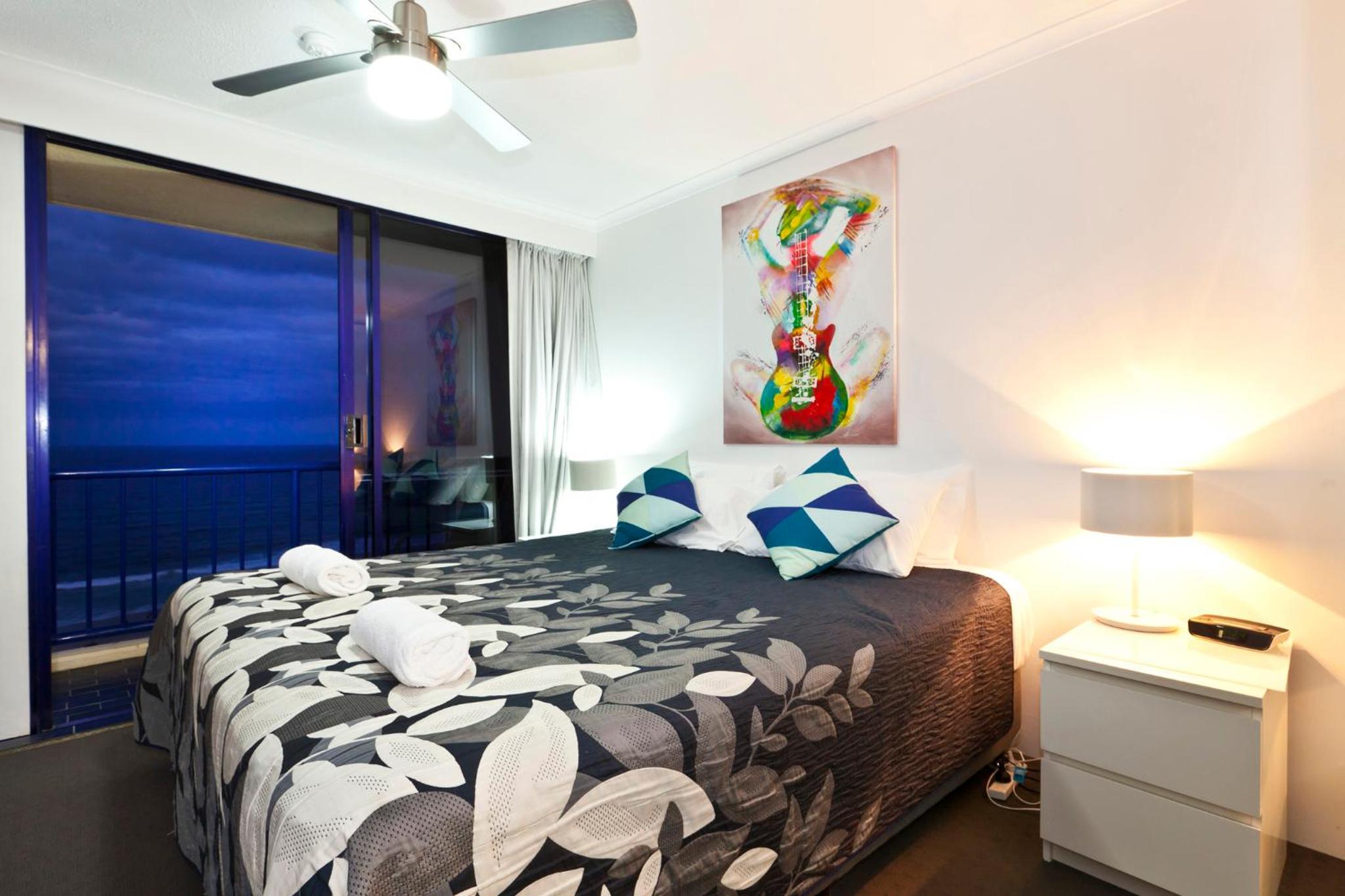 Superior One-Bedroom Apartment - Photo 1