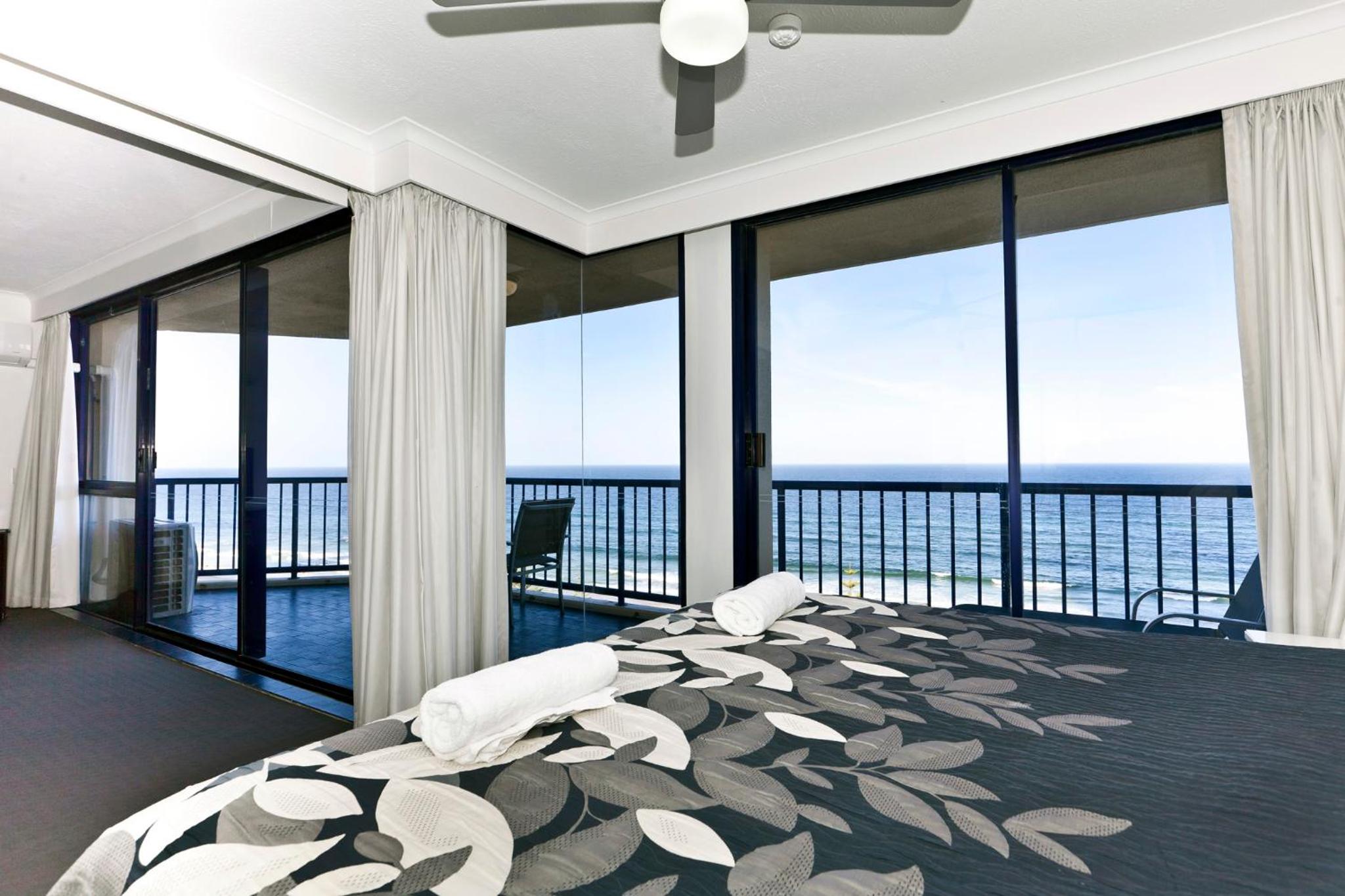 Superior One-Bedroom Apartment - Photo 8