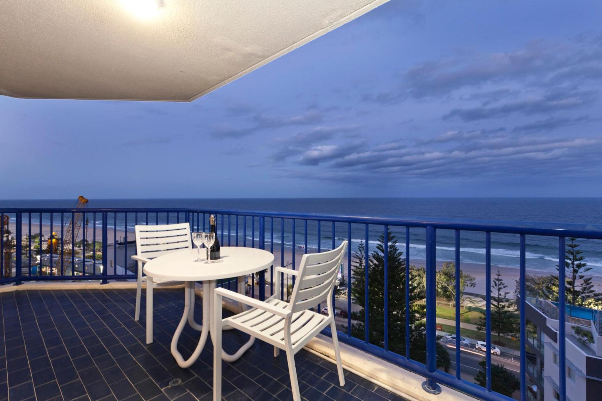 Superior Two-Bedroom Apartment - Photo 2
