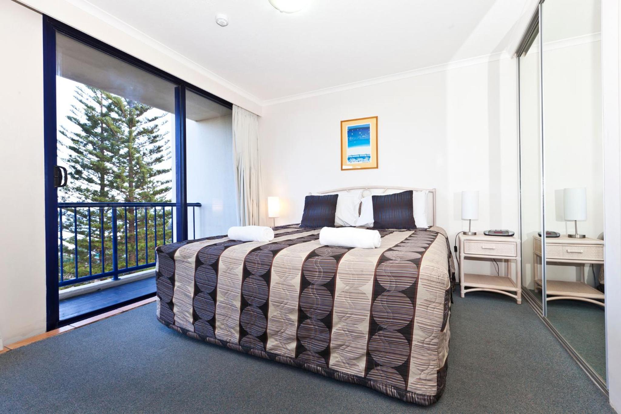 One-Bedroom Apartment - Photo 1