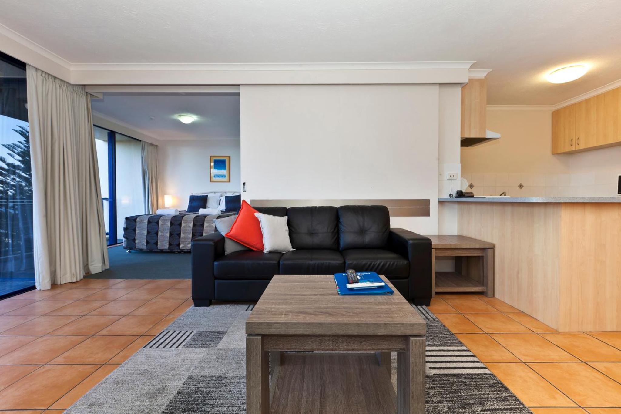 One-Bedroom Apartment - Photo 6