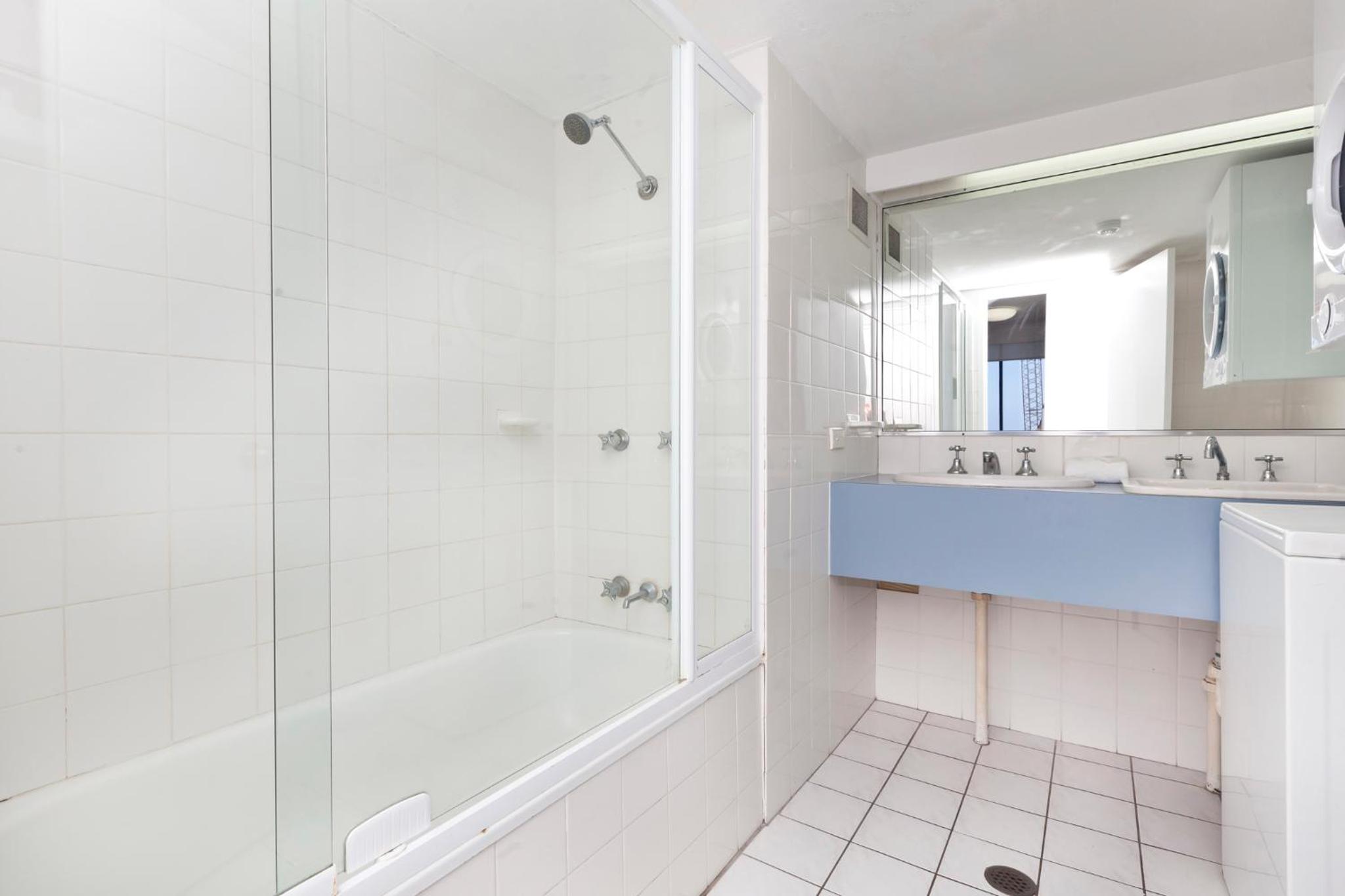 Two-Bedroom Apartment - Photo 8