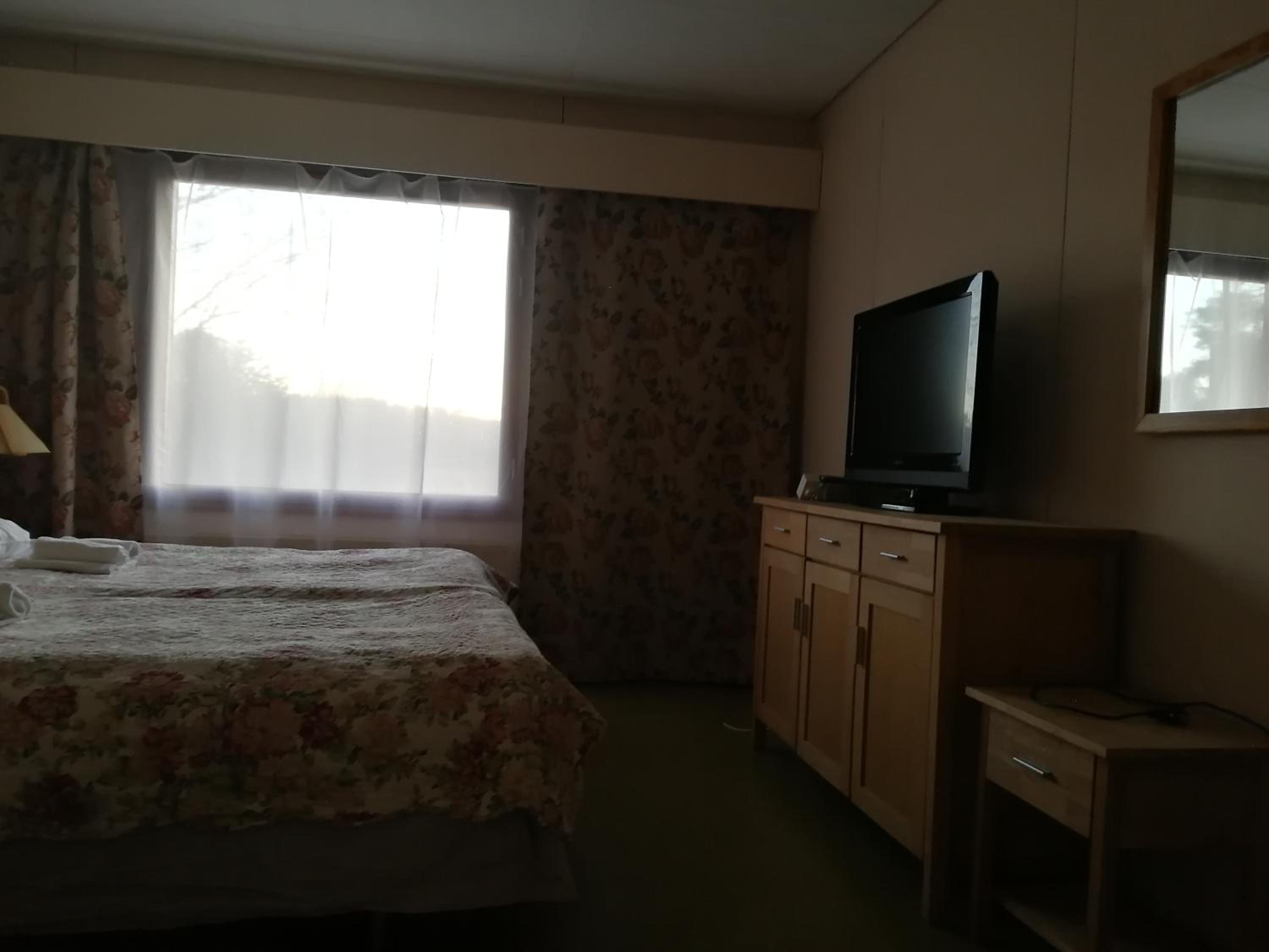 Superior Double or Twin Room - Photo 18