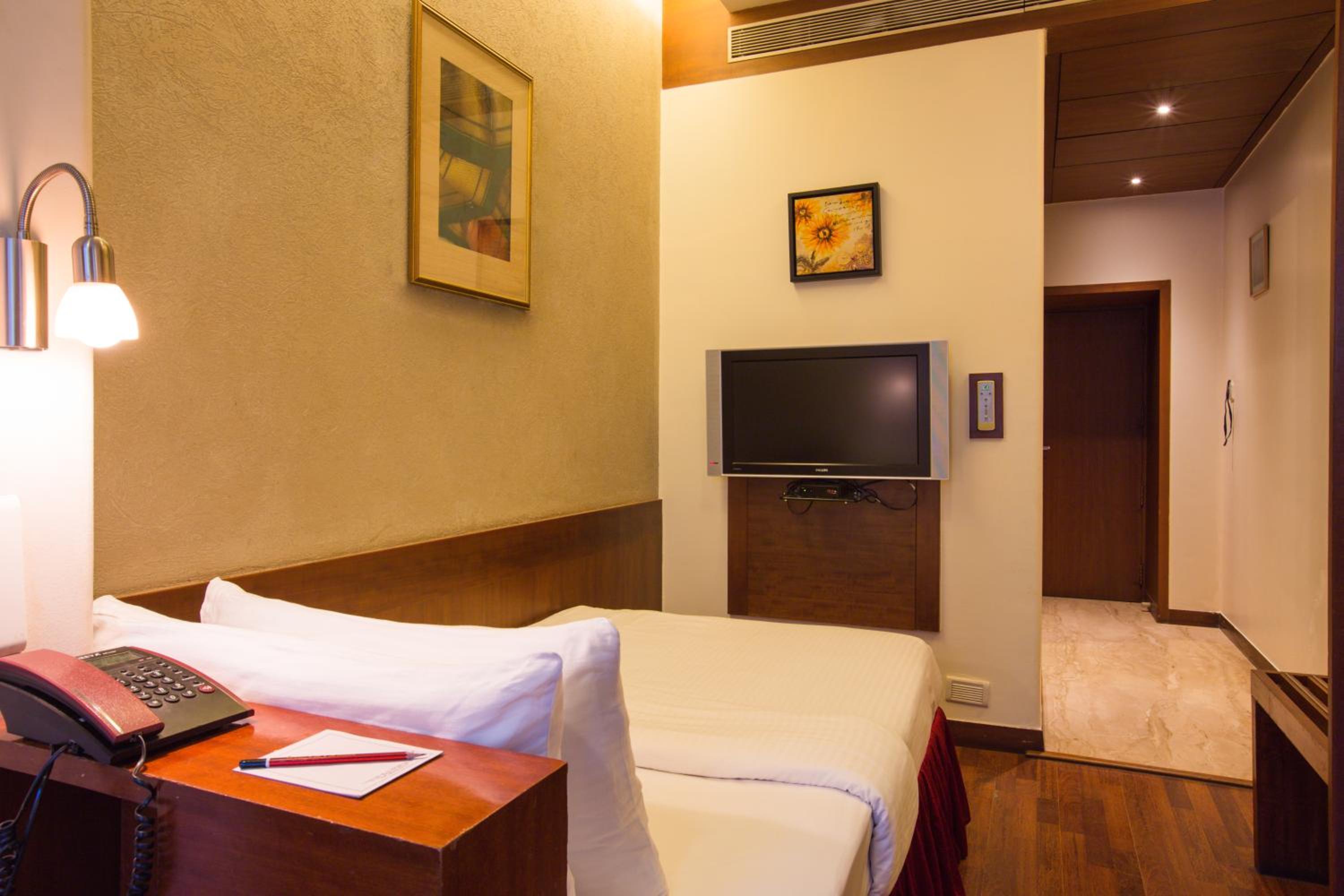 Studio Single Room