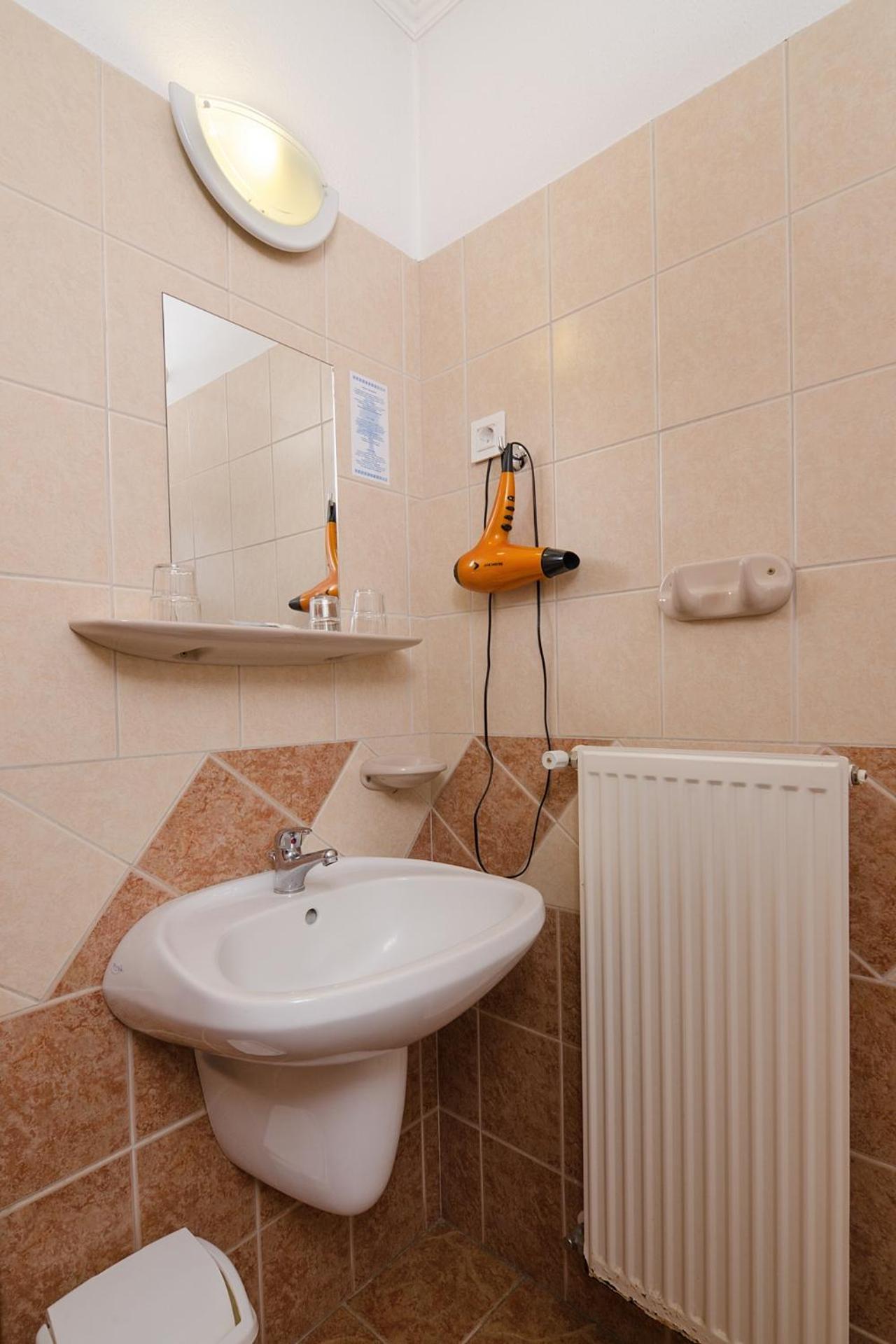 Triple Room - Photo 3