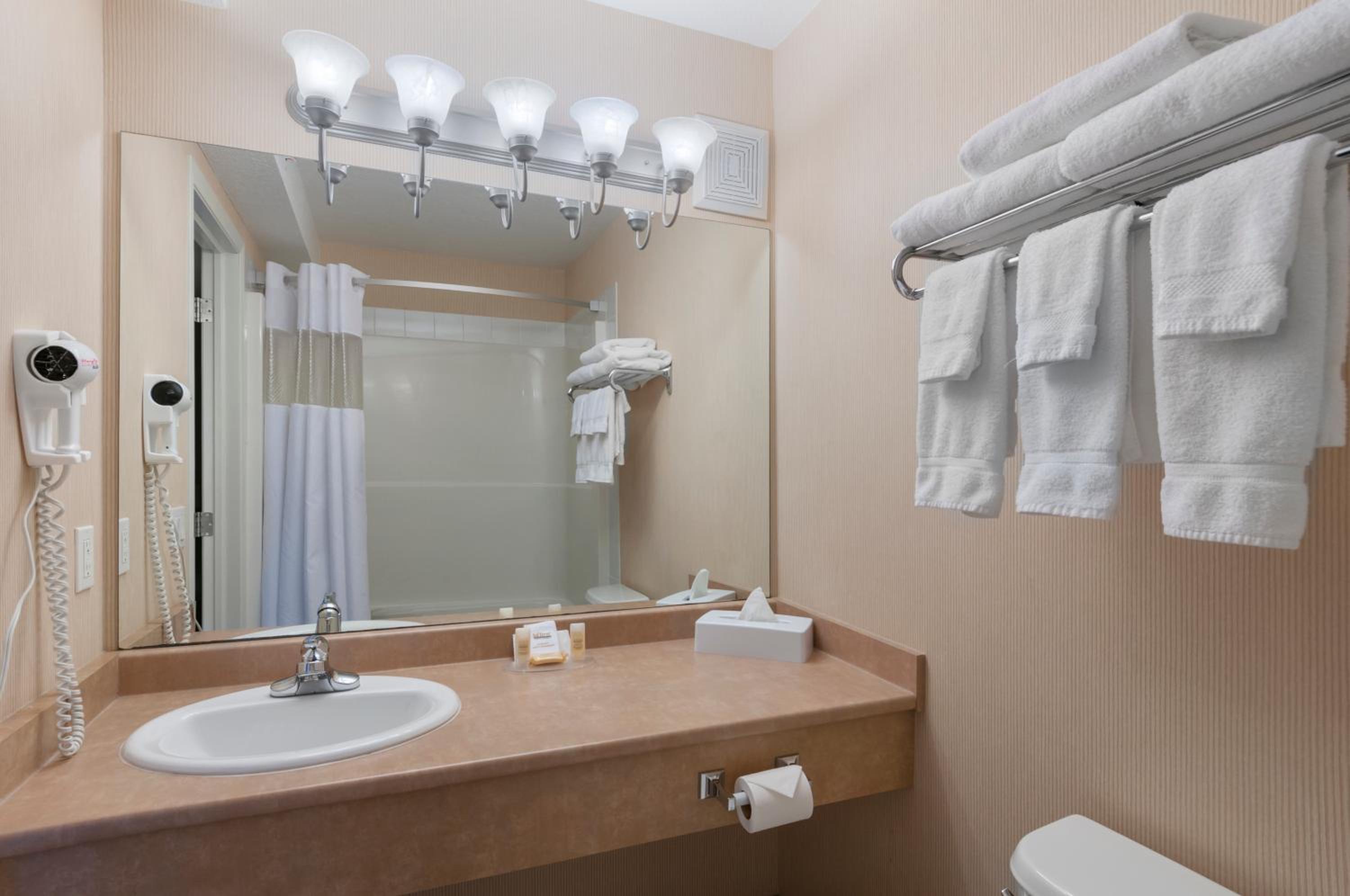 Standard Double Room - Non-Smoking - Photo 3
