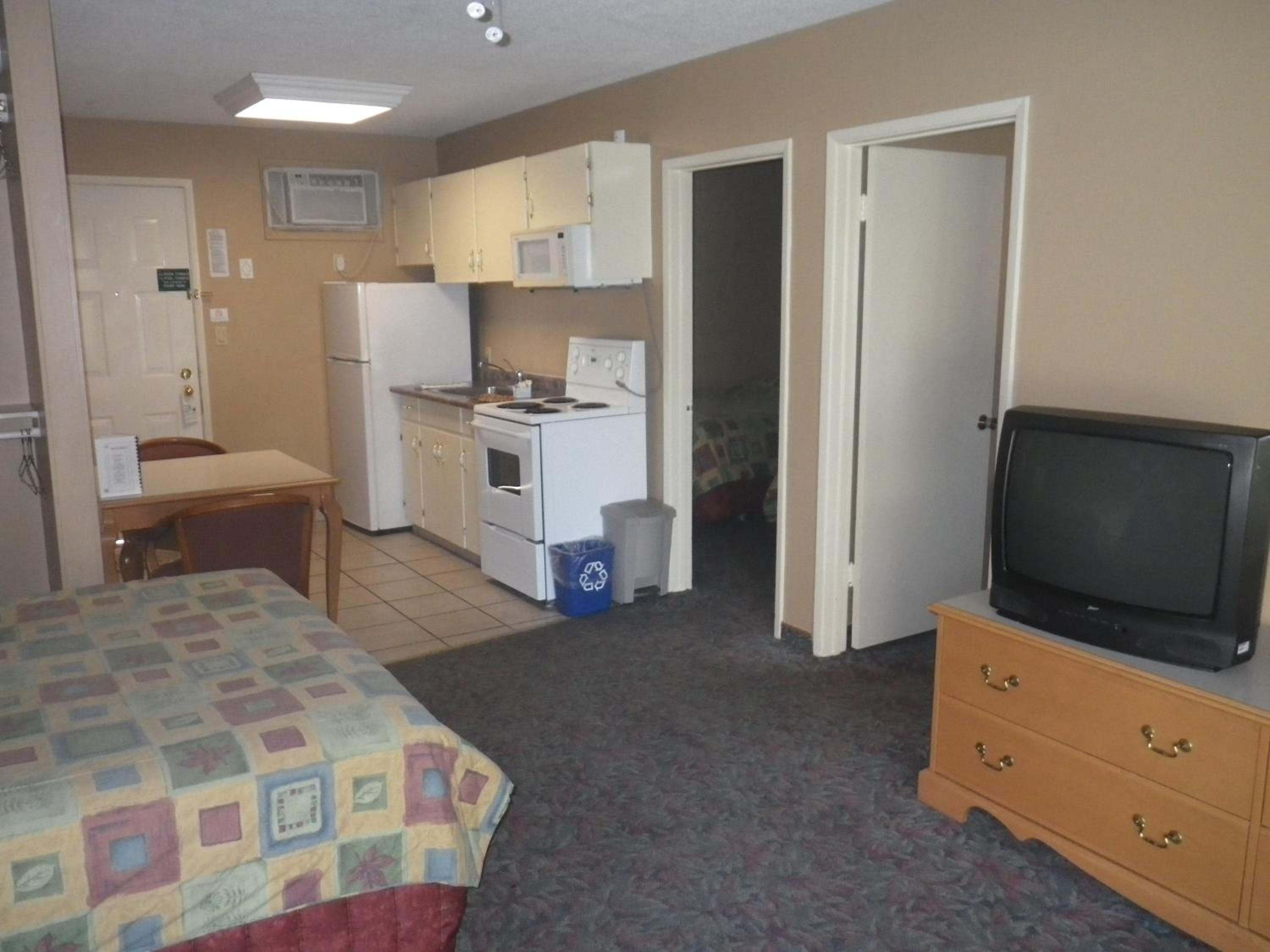 Two-Bedroom Suite - Photo 1