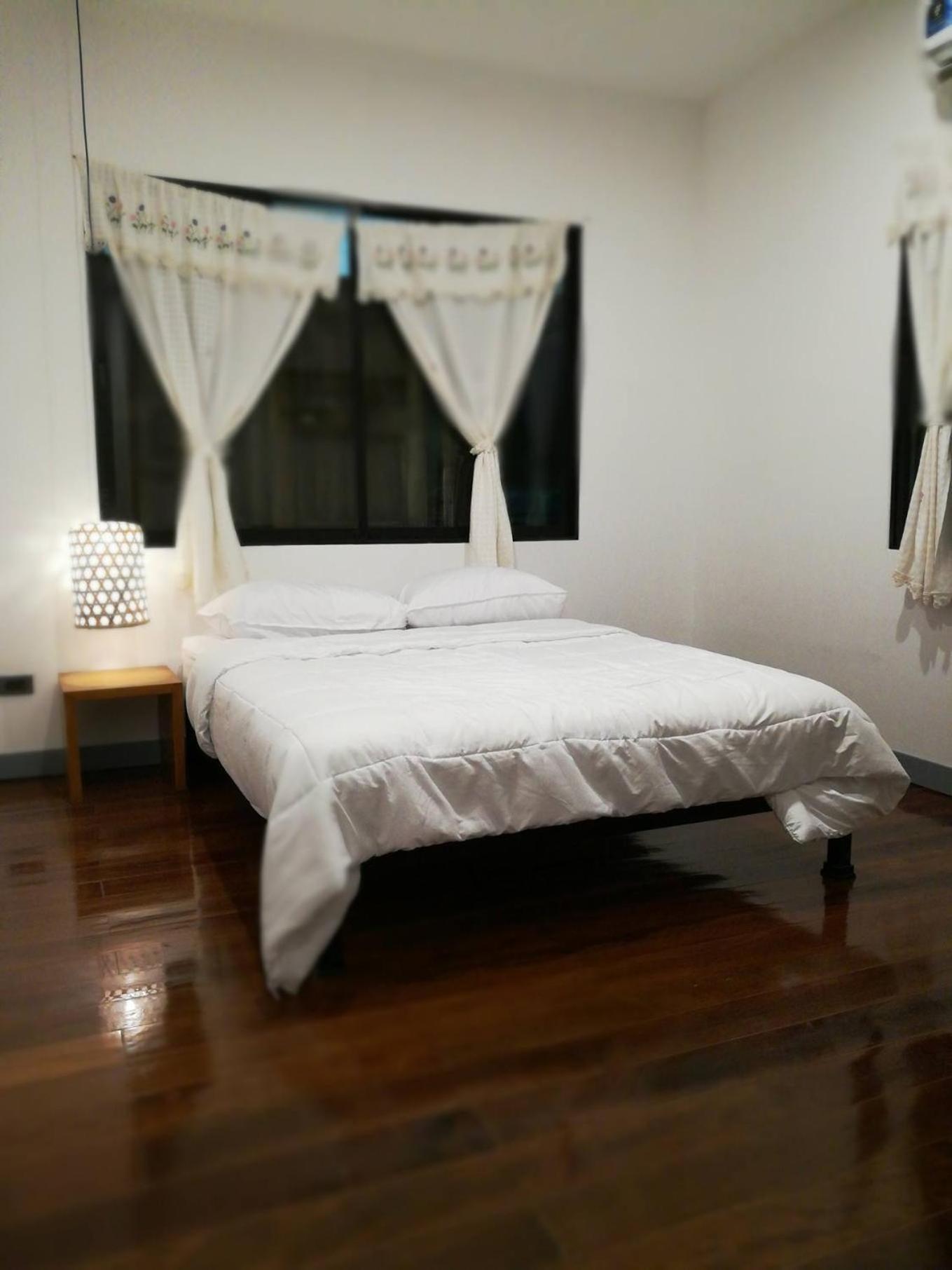Double Room with Private External Bathroom photo 1