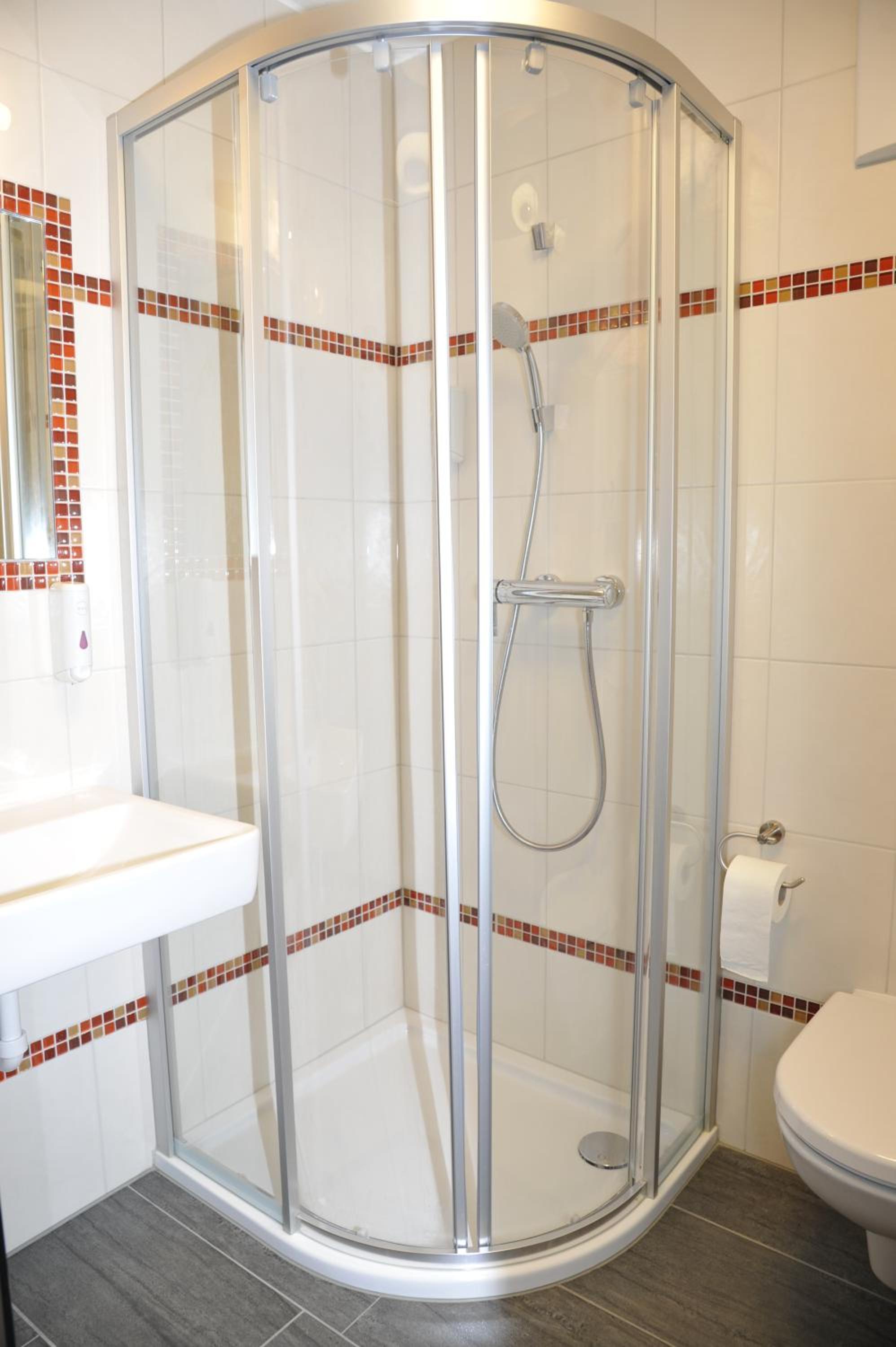 Double Room - Photo 6