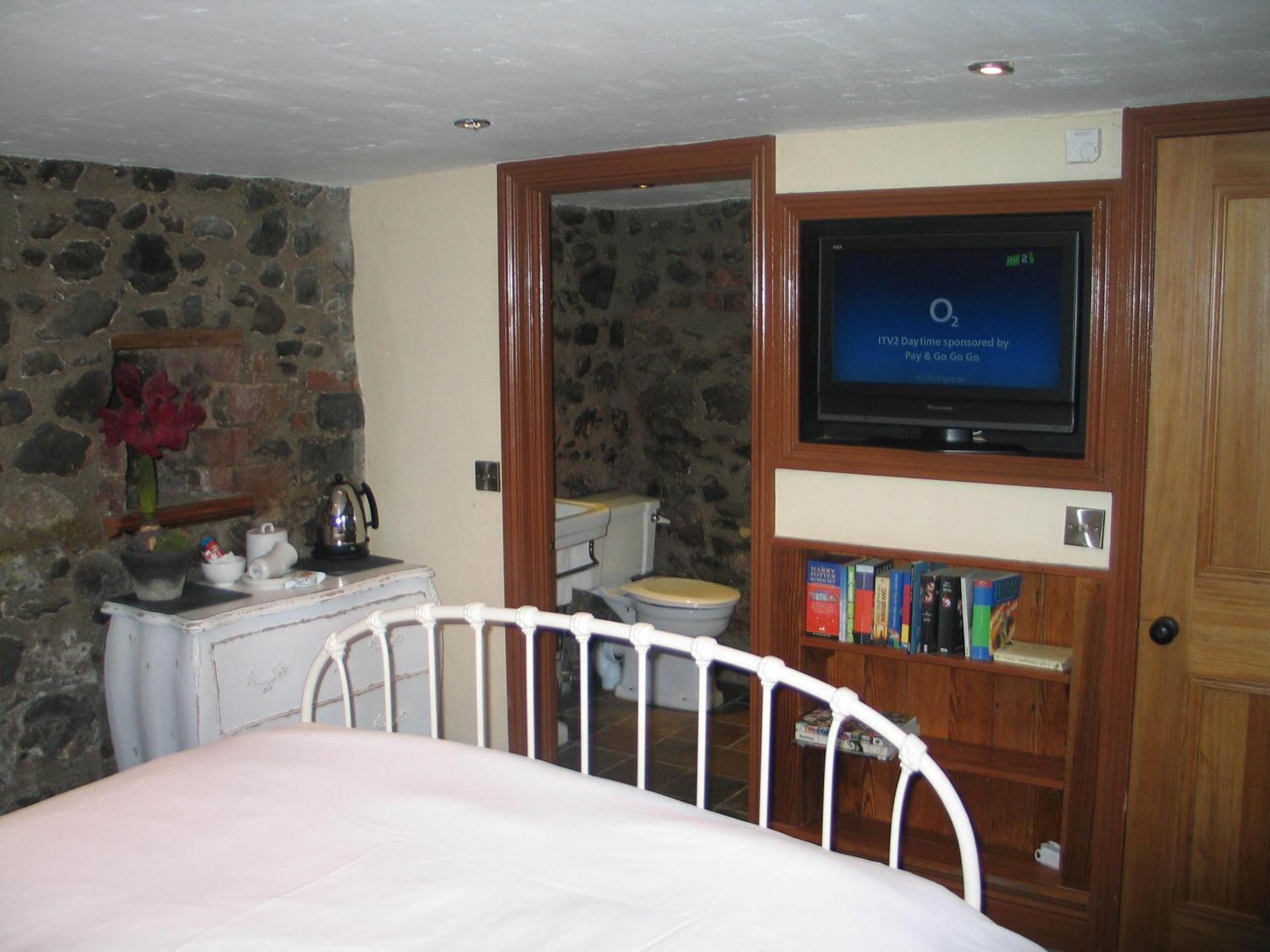 Small Single Room photo 2