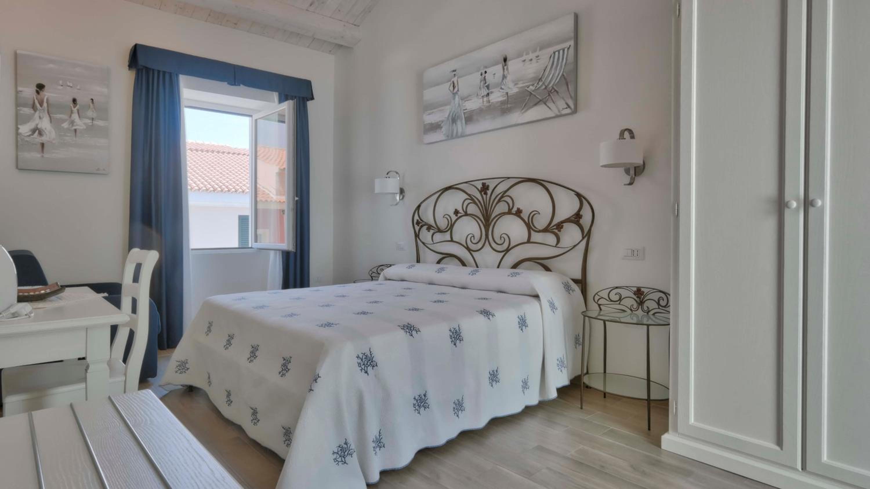Superior Double Room photo 2