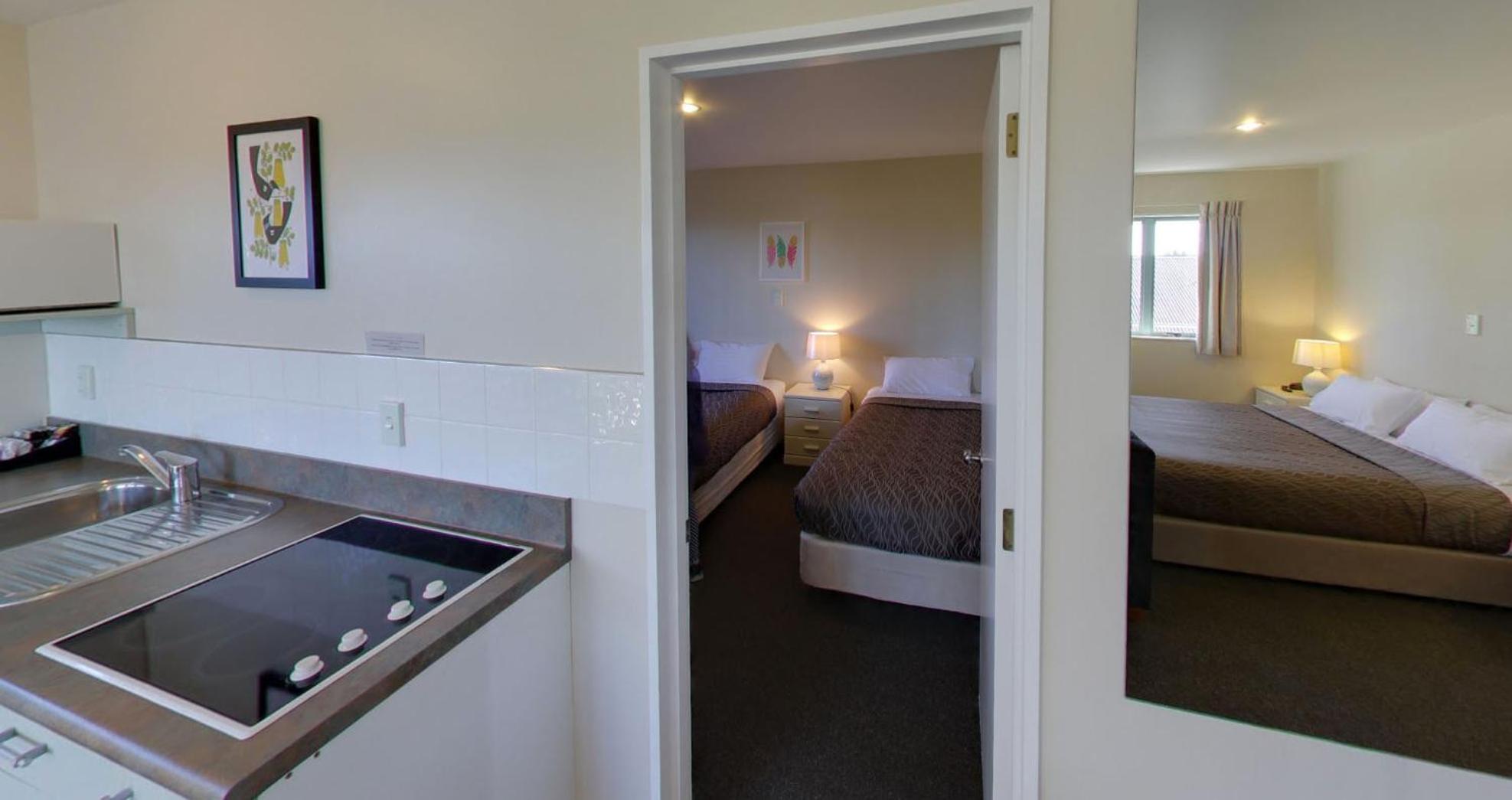 One-Bedroom Apartment with Spa Bath photo 2