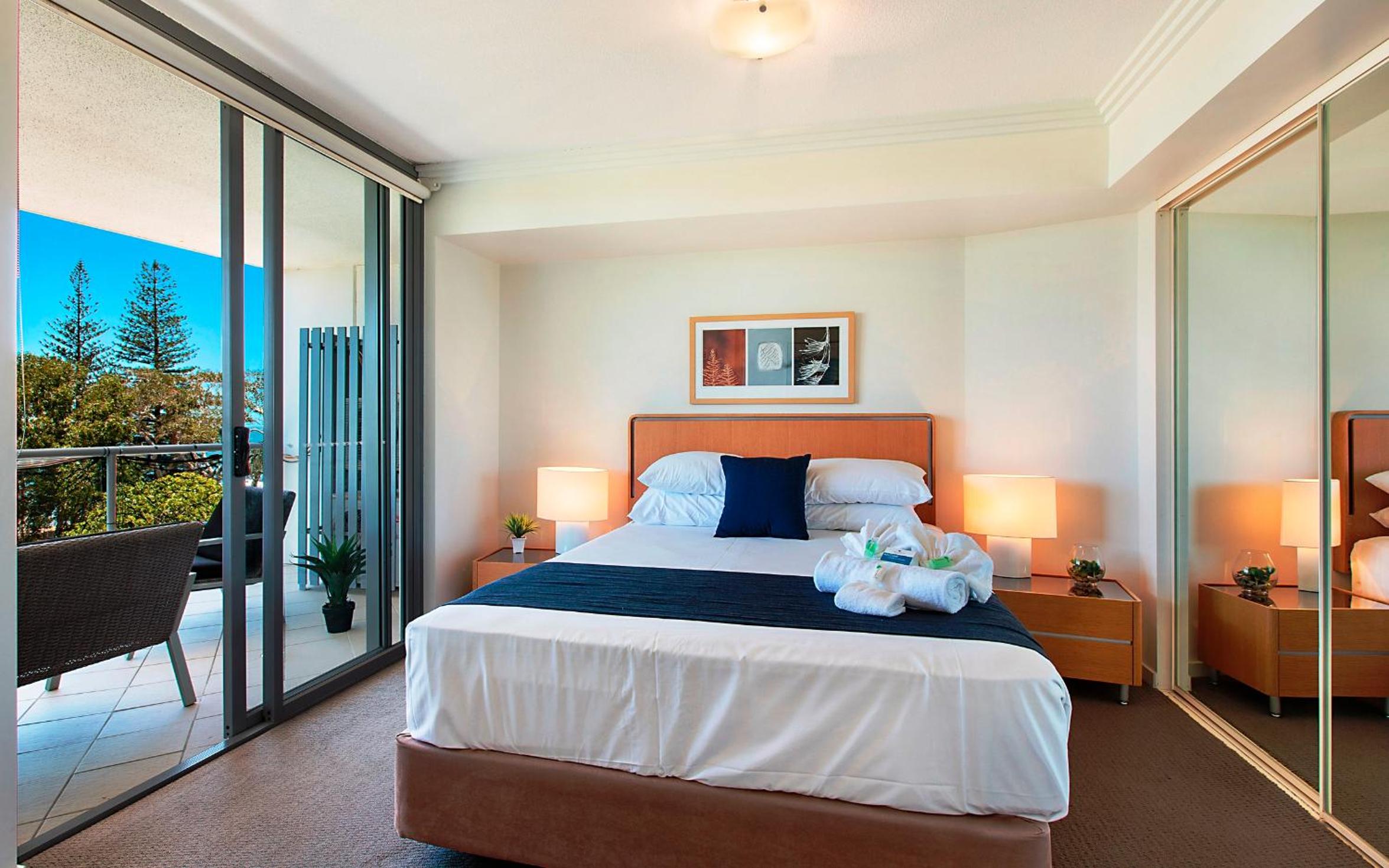 One-Bedroom Apartment with Ocean View - Photo 13