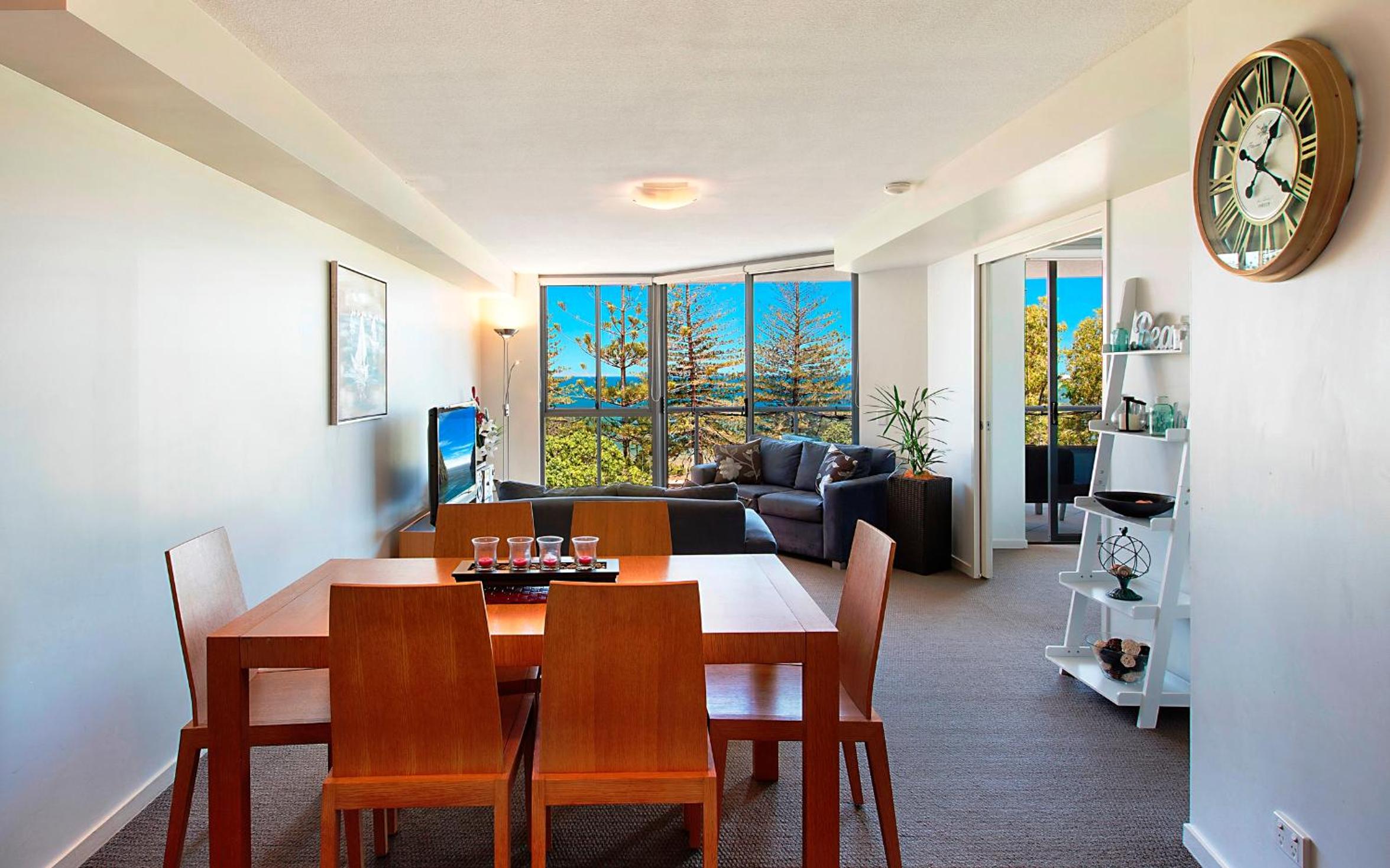 One-Bedroom Apartment with Ocean View - Photo 12