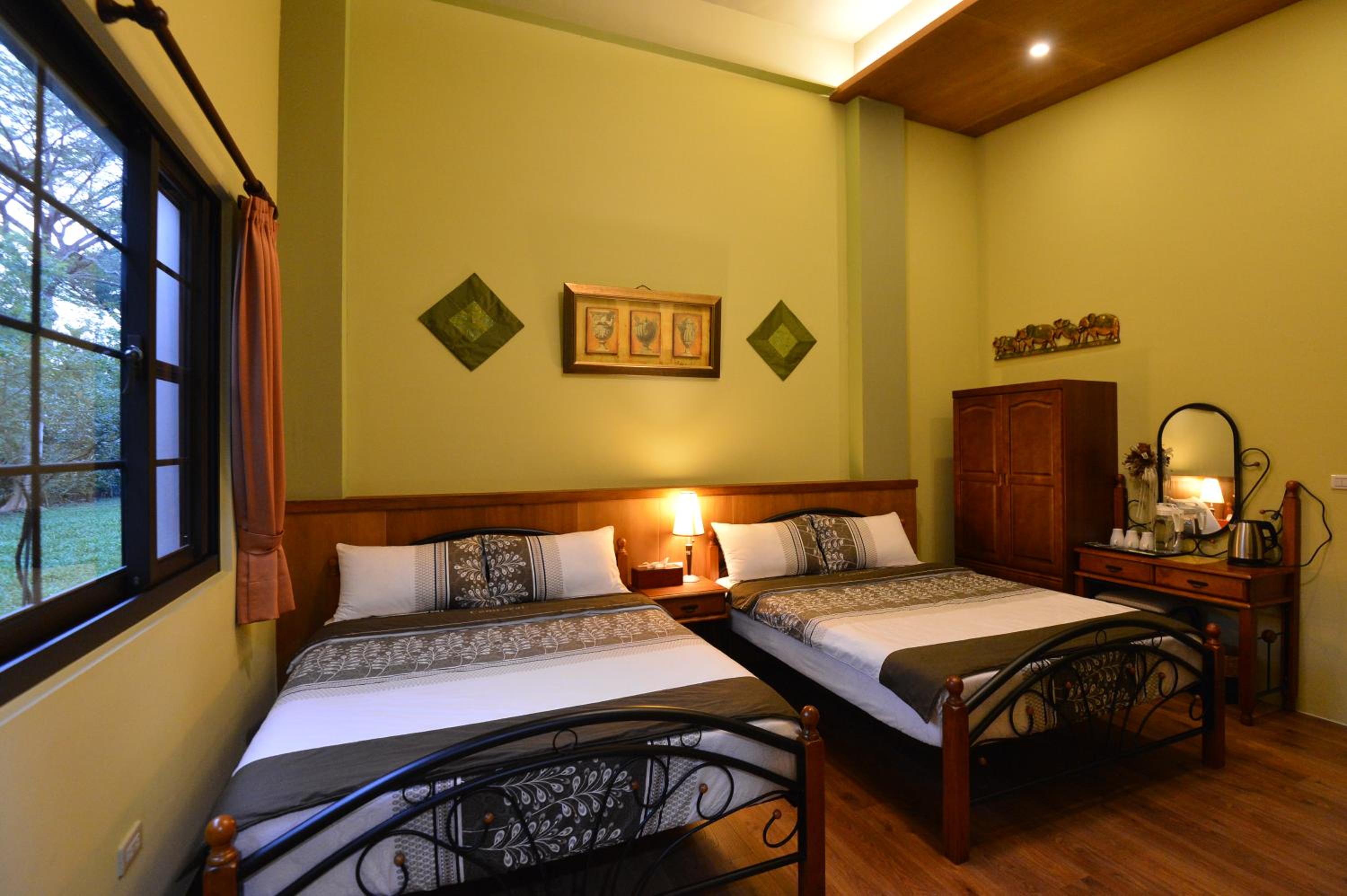 Standard Twin Room with Garden View photo 1