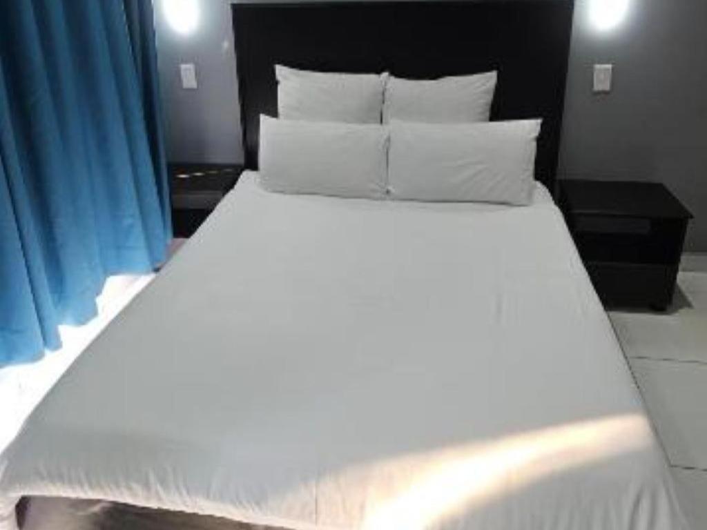 Small Double Room photo 2