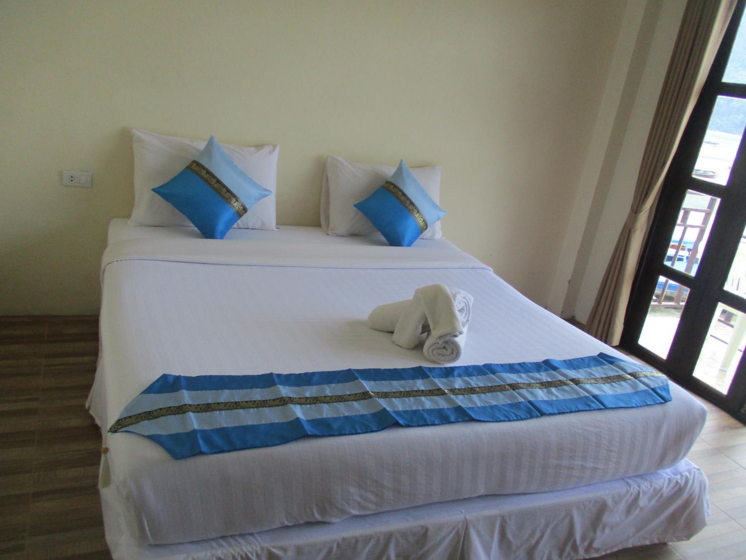 Standard Double Room with Sea View - Photo 24