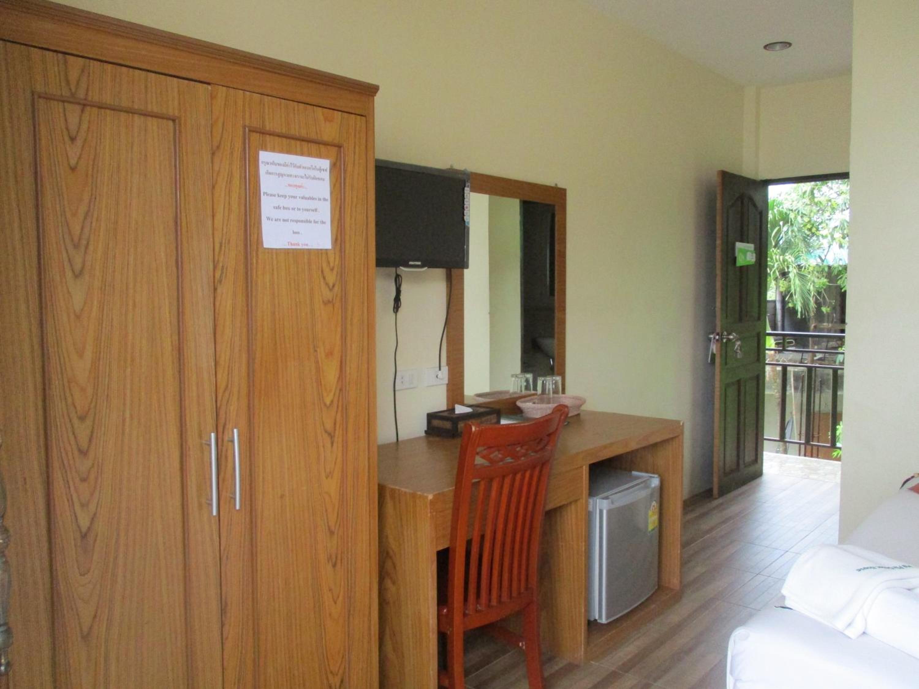 Standard Double Room with Sea View - Photo 16