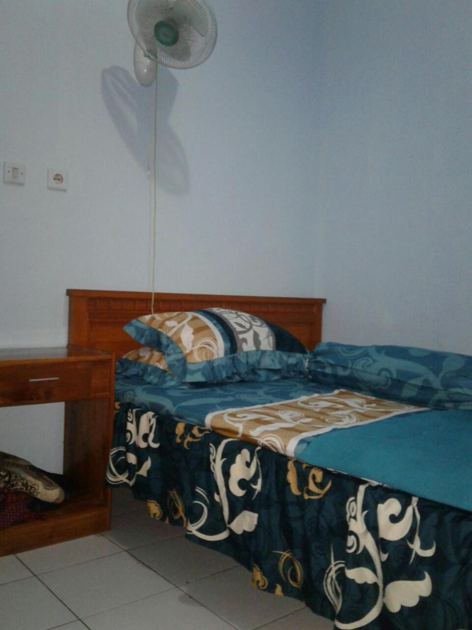 Three-Bedroom House photo 2