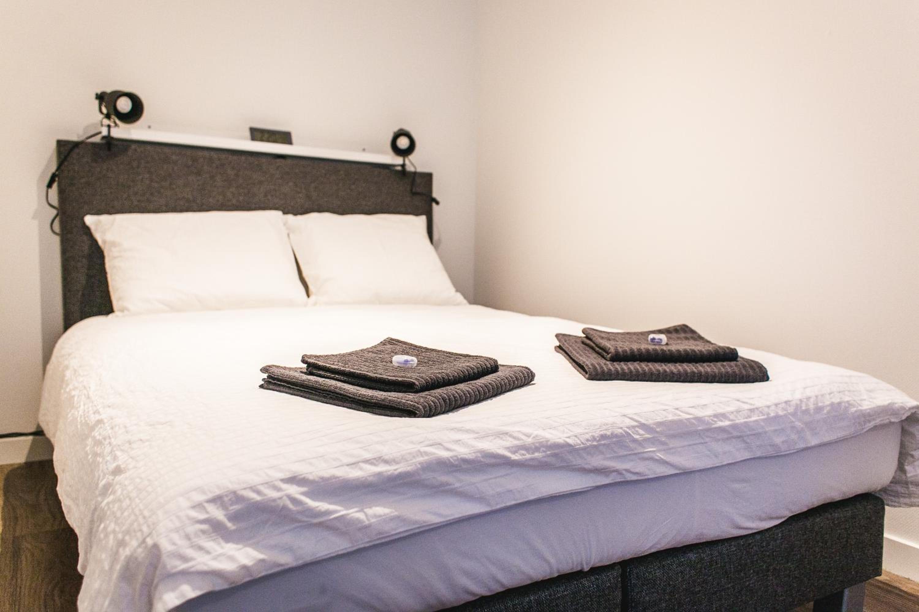 Studio Apartment - Photo 3