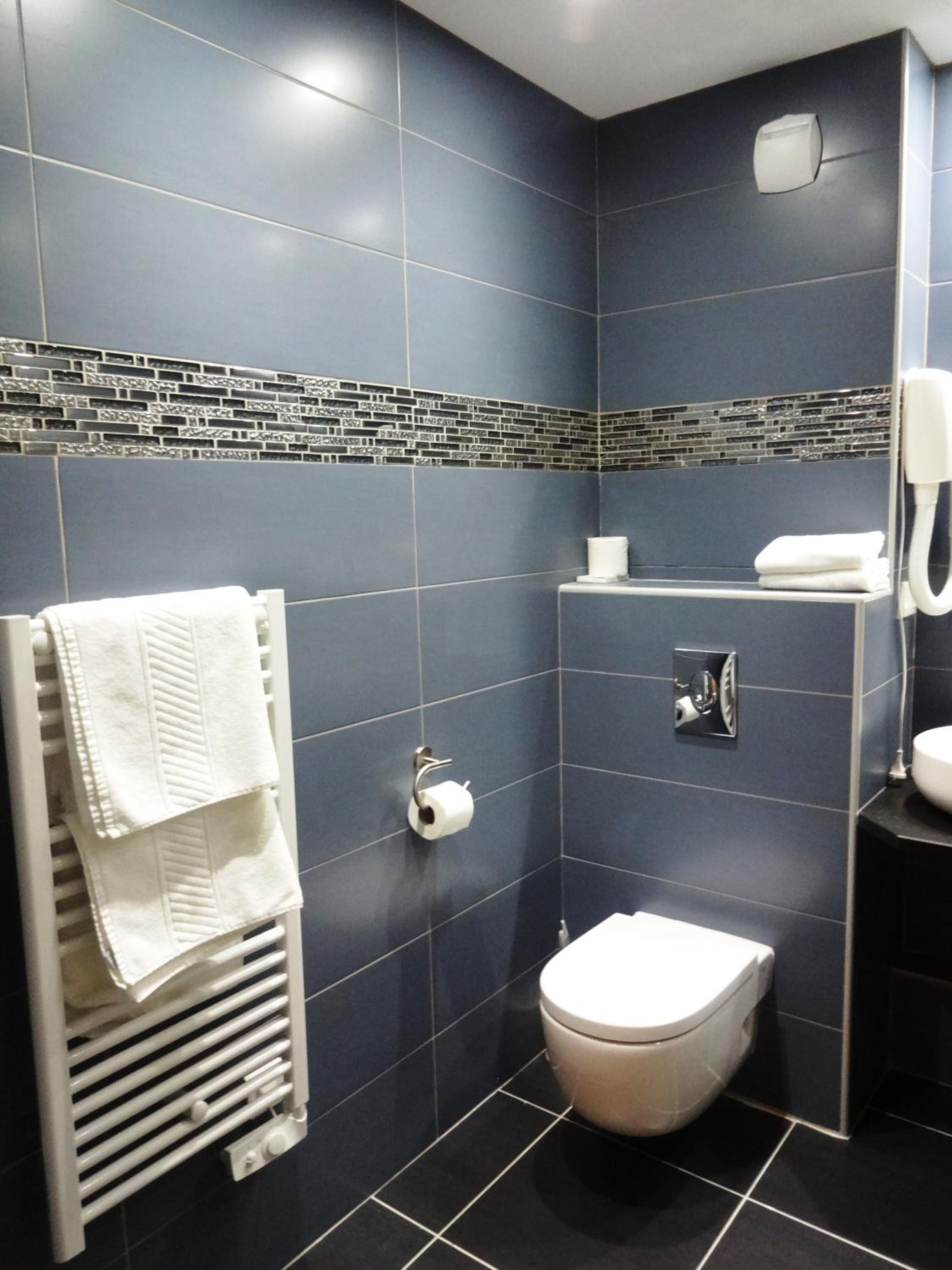 Large Double or Twin Room photo 2