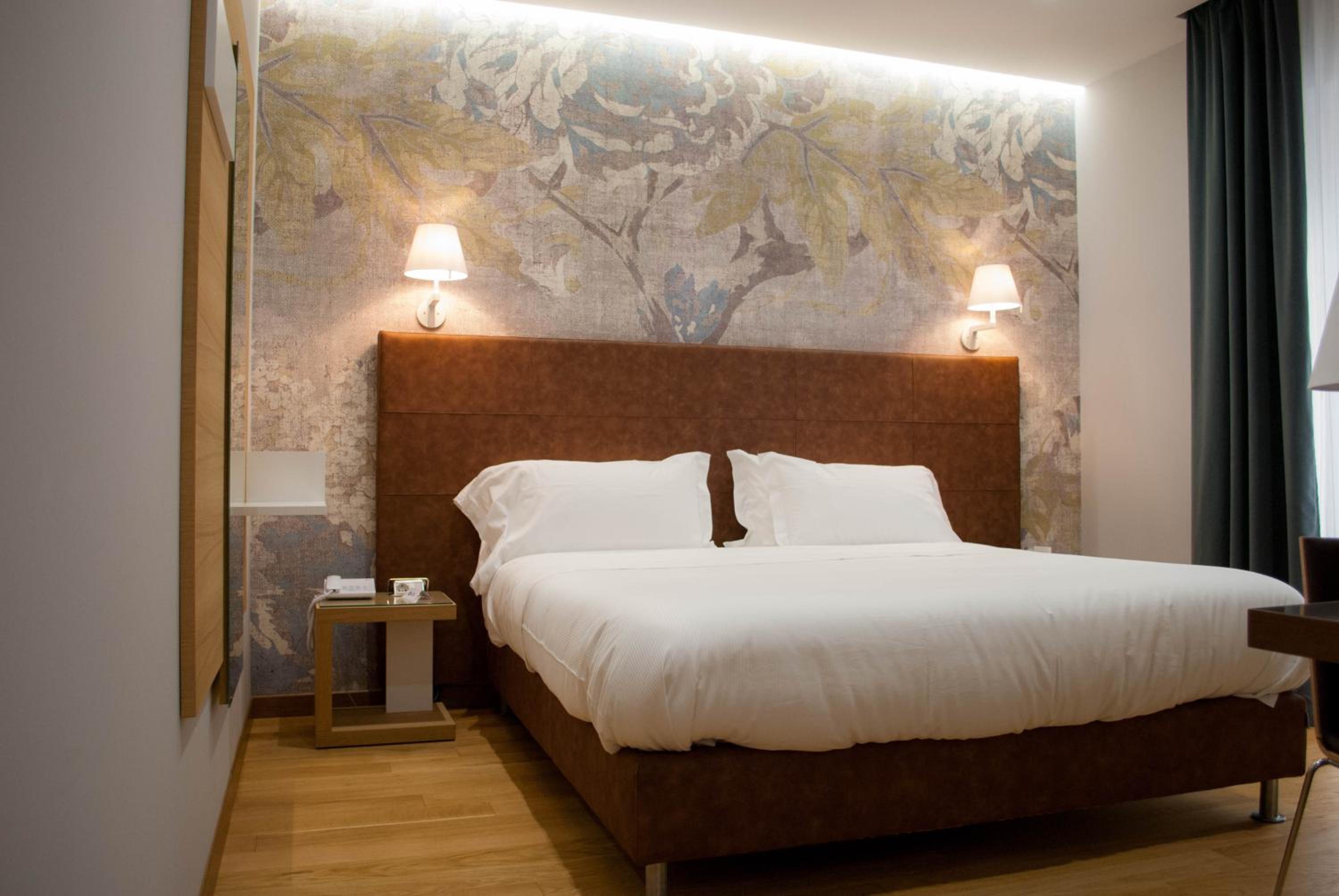Executive King Room - Photo 1