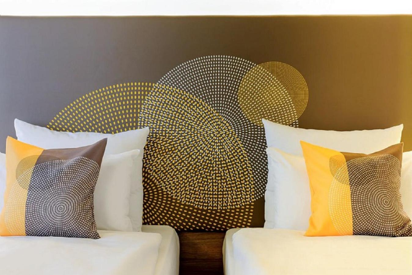 Superior Room with 2 Twin Beds - Photo 1