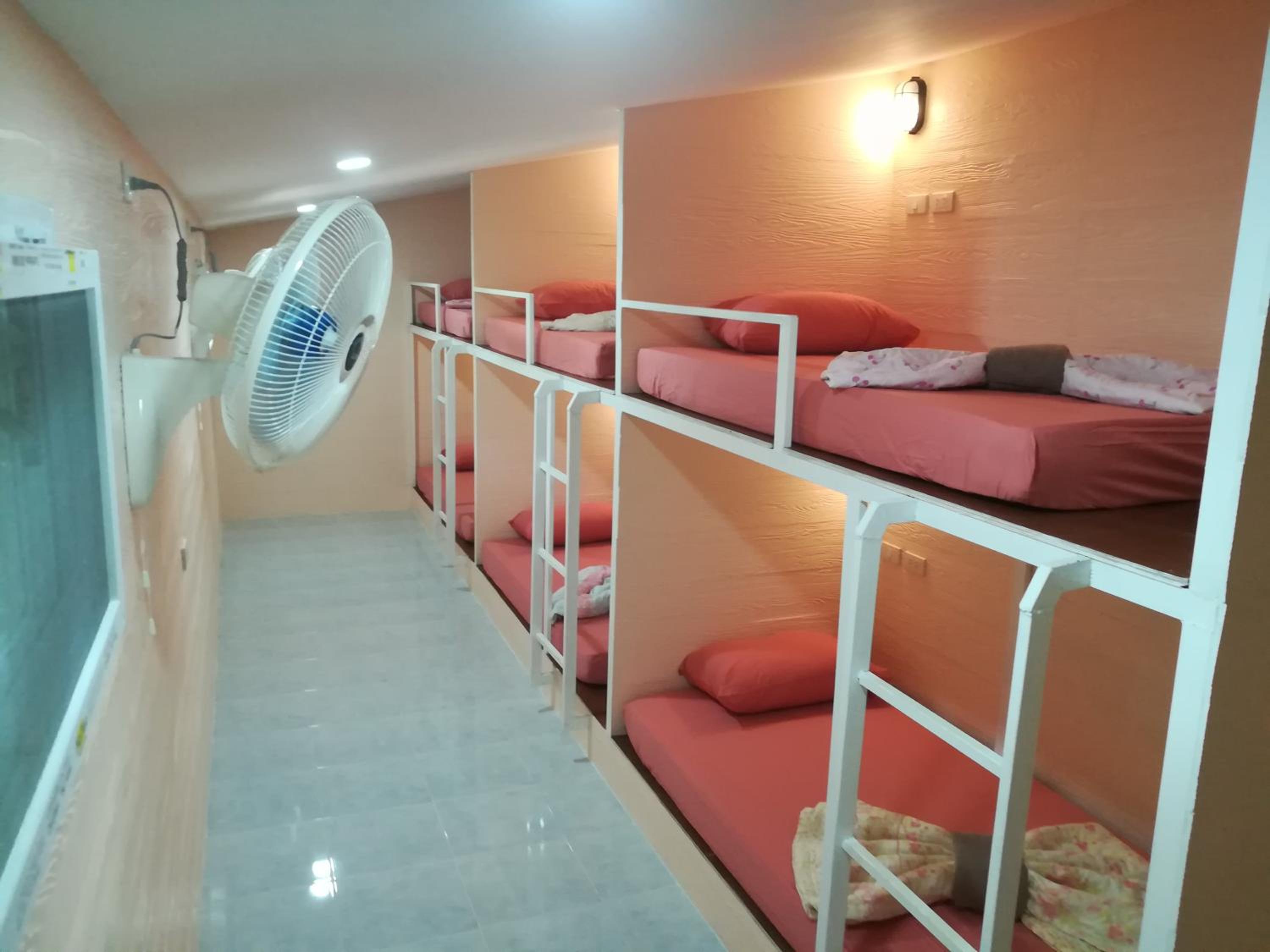 Bed in 6-Bed Mixed Dormitory Room