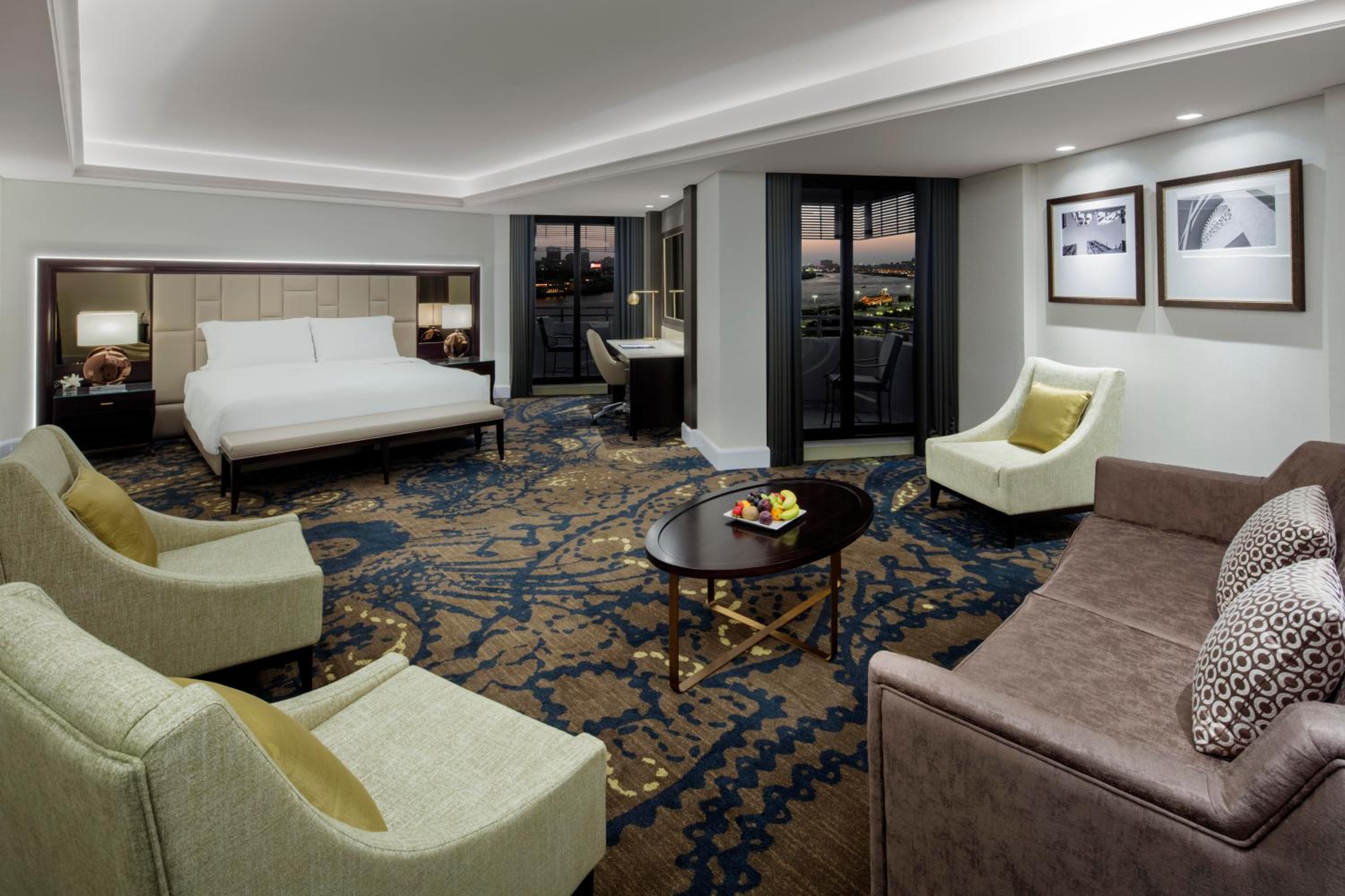 Junior Suite with Lounge Access and Balcony - Creek View photo 3